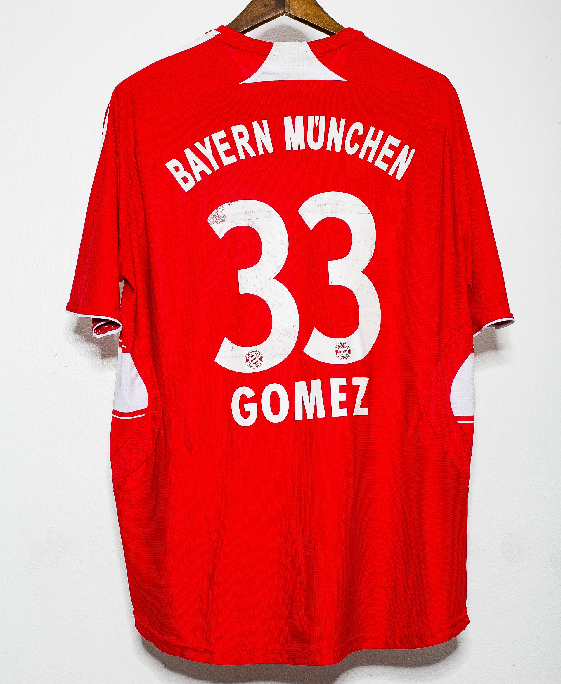 2008 Bayern Munich Home Jersey #33 Gomez - XL Size, Authentic Soccer Shirt for Fans & Collectors - Perfect for Matchdays, Gifts & Memorabilia