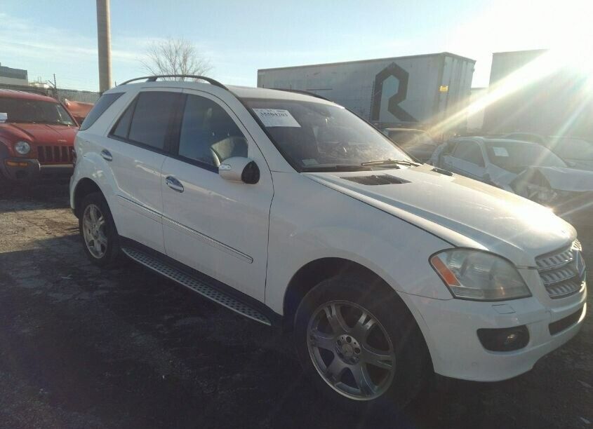 2006-2011 Mercedes Benz ML500 OEM Sunroof Glass Replacement - Perfect for Roof Repair & Luxury SUV Upgrades