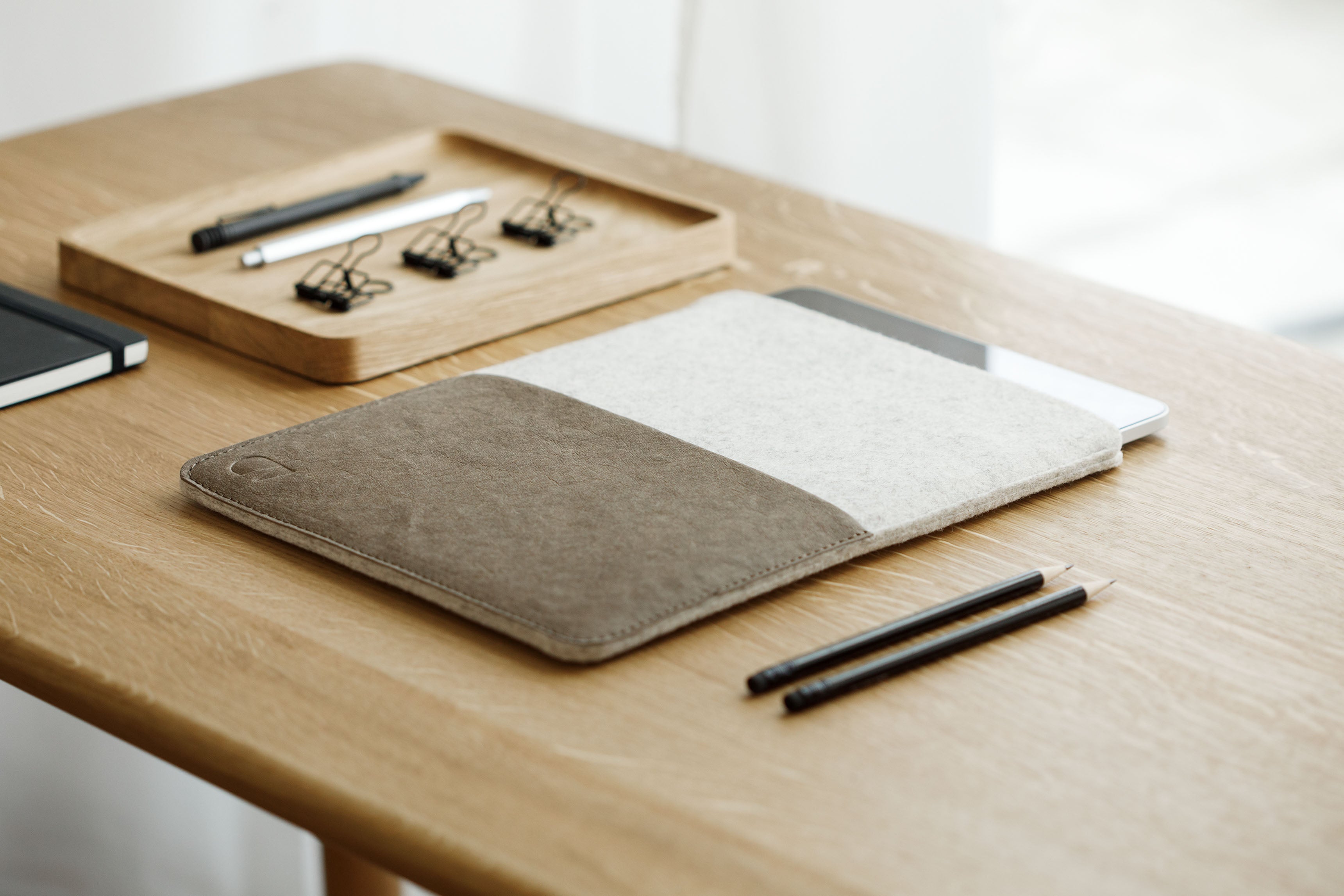 Premium Felt iPad Sleeve Case - Soft Protective Cover for iPad Pro/Air/Mini - Lightweight & Scratch-Resistant for Home, Office & Travel Use