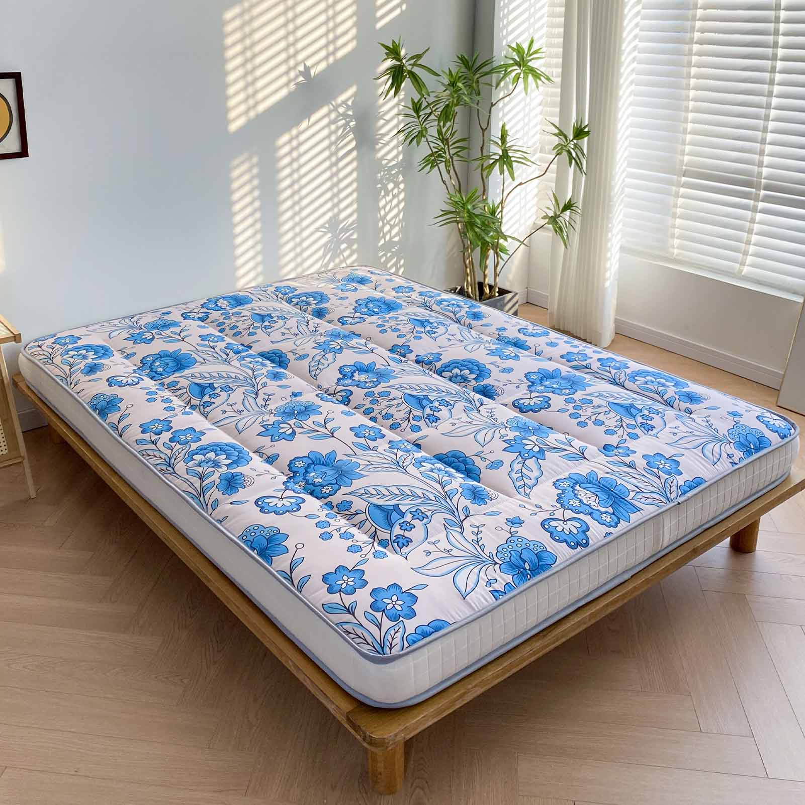 MAXYOYO Padded Japanese Floor Mattress - Floral Printed Futon Mattress & Folding Sleeping Pad for Guest Bed, Camping, Yoga & Meditation | Comfortable Floor Cushion for Small Spaces