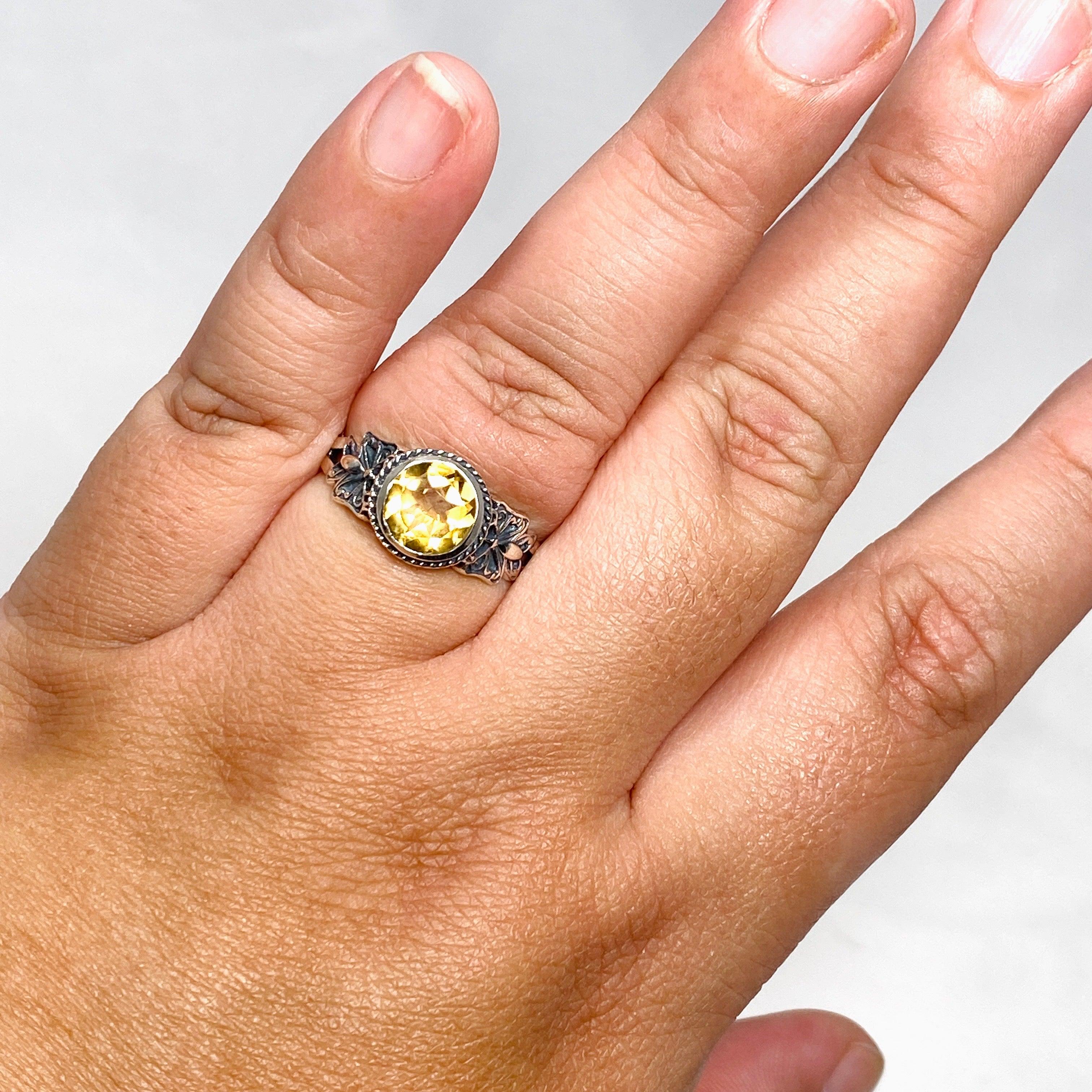 Natural Citrine Gemstone Faceted Round Ring in 925 Sterling Silver - Elegant Jewelry for Women, Perfect for Gifts, Parties & Special Occasions