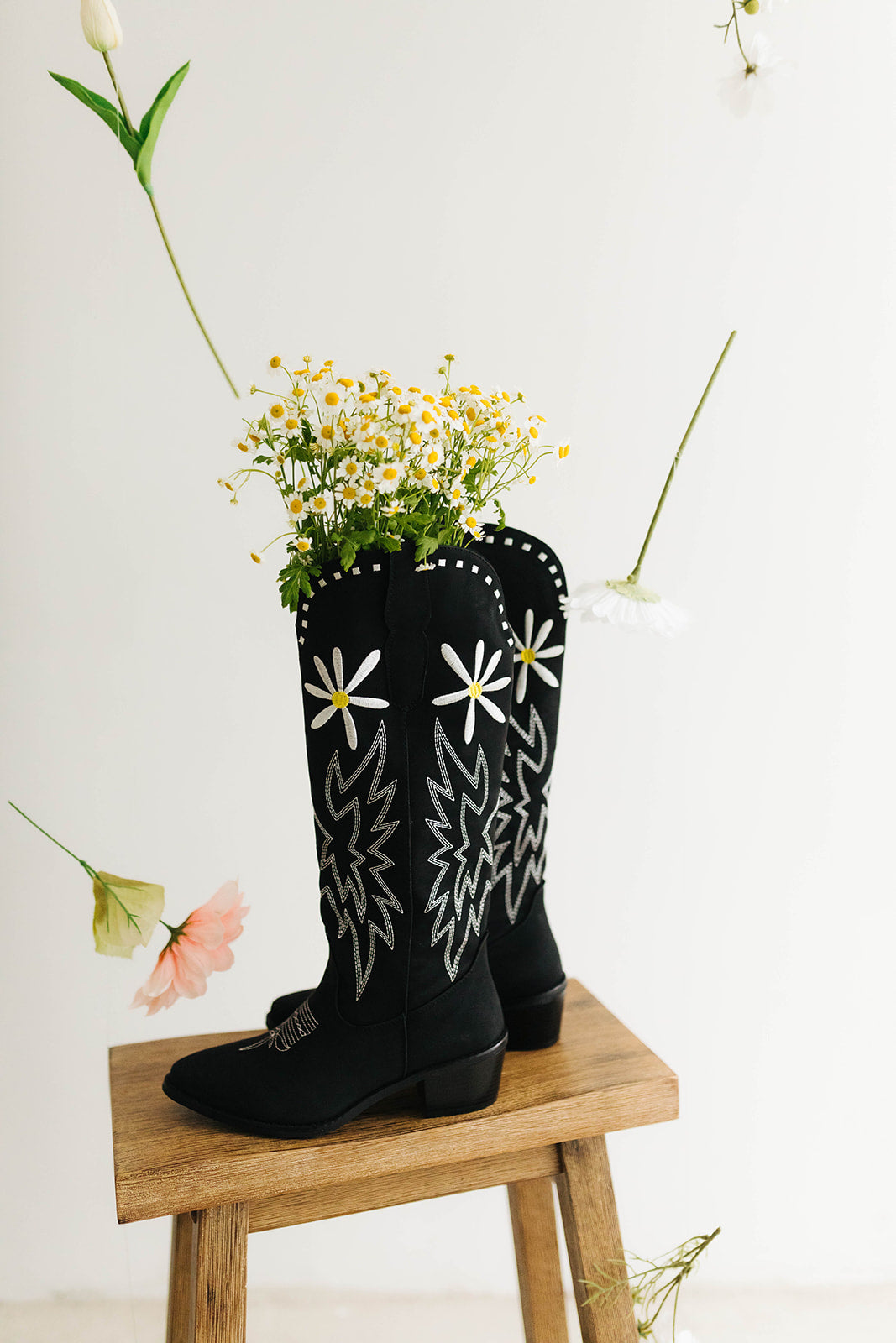 Kolly Daisy Boots for Women - Stylish Ankle Boots with Comfortable Cushioning, Perfect for Fall & Winter Fashion, Office Wear, and Casual Outings