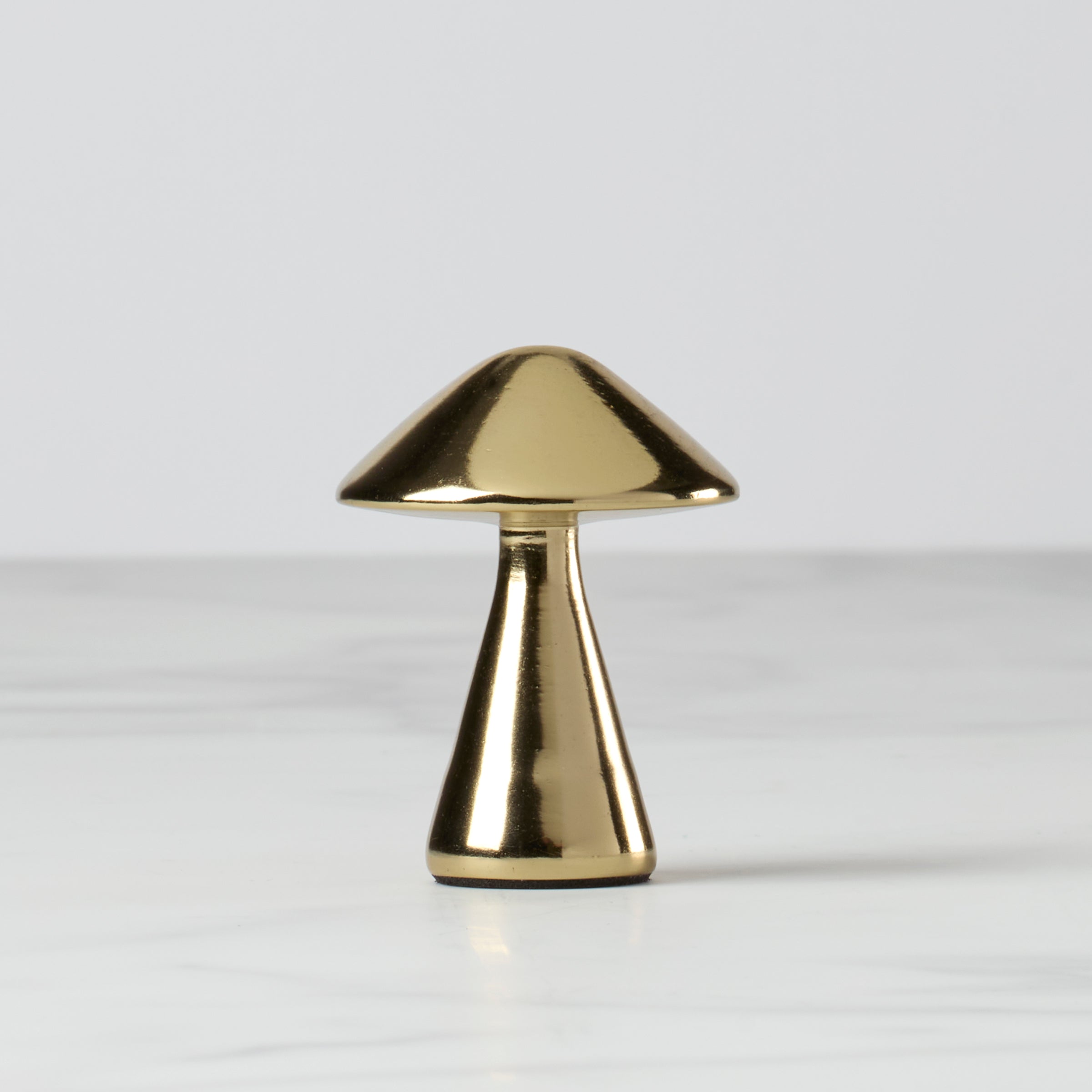 Elegant Gold Mushroom Place Card Holders for Weddings, Parties & Events - Set of 12 Premium Table Name Card Holders