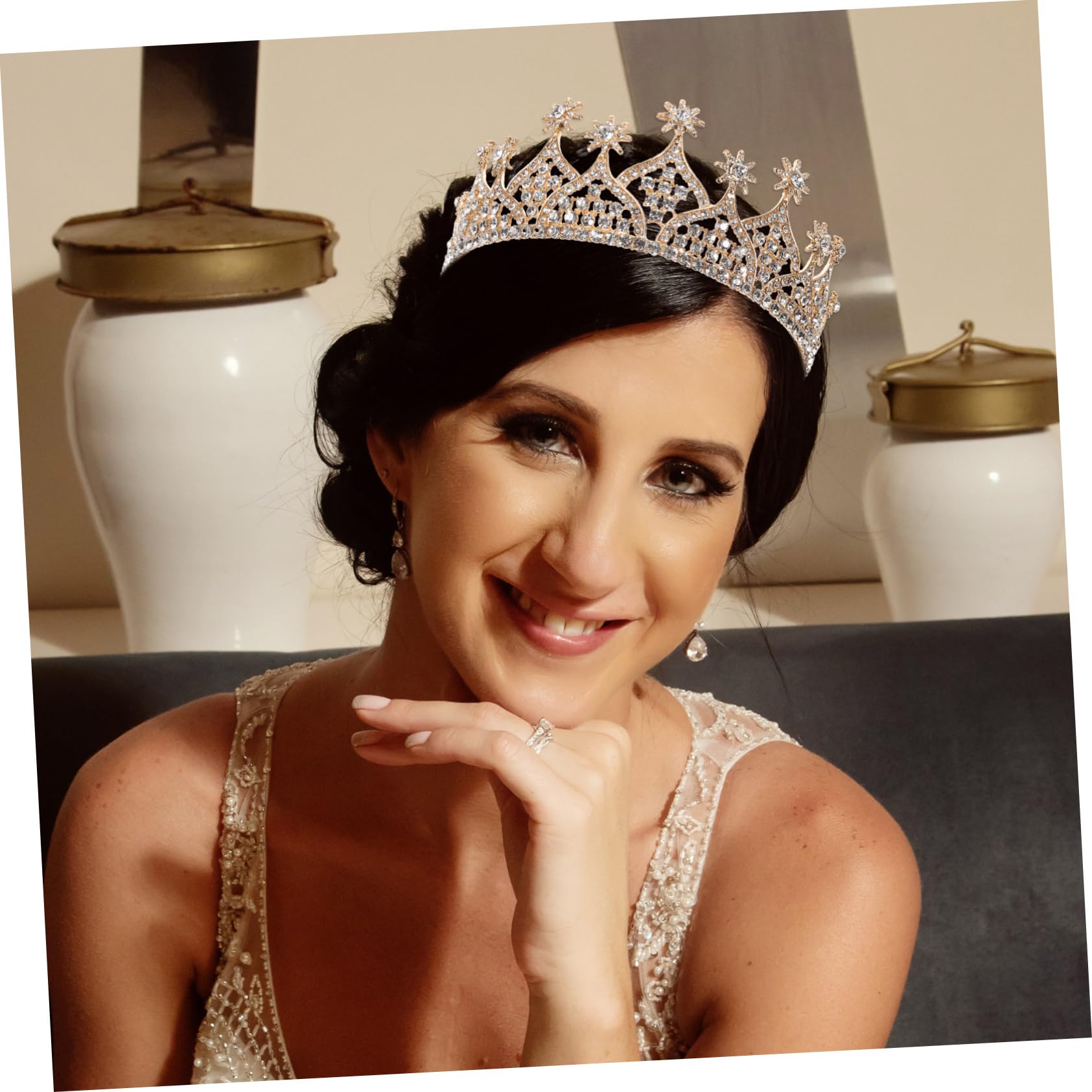 Sparkling Rhinestone Bridal Tiara for Women - Elegant Wedding Crown Headpiece with Alloy Hair Hoop - Perfect for Bridal Showers, Bachelorette Parties & Princess-Themed Birthdays