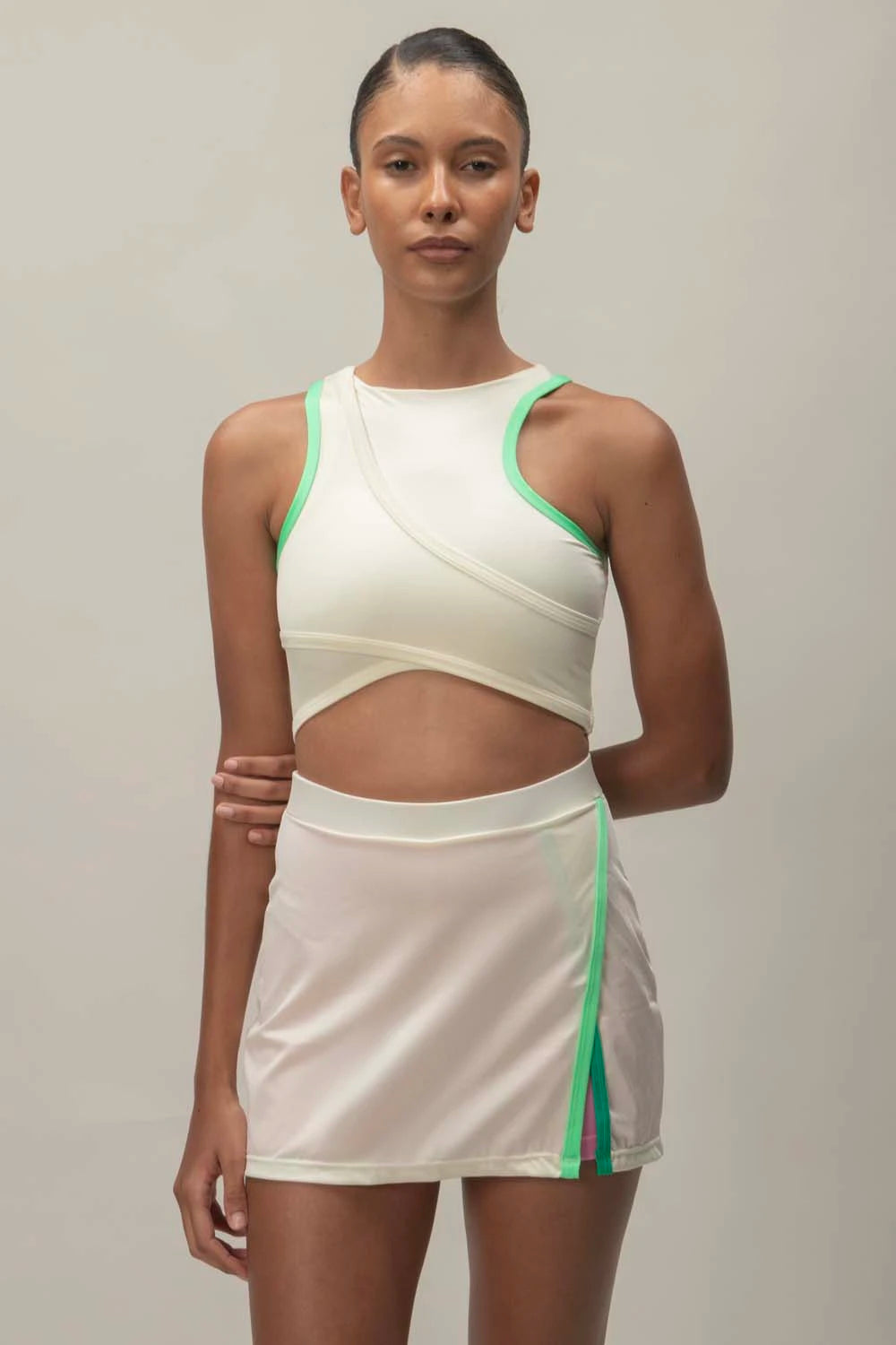 Chiara Crop Top Active - Women's Workout Shirt for Yoga, Running & Gym - Breathable & Comfortable Fitness Apparel