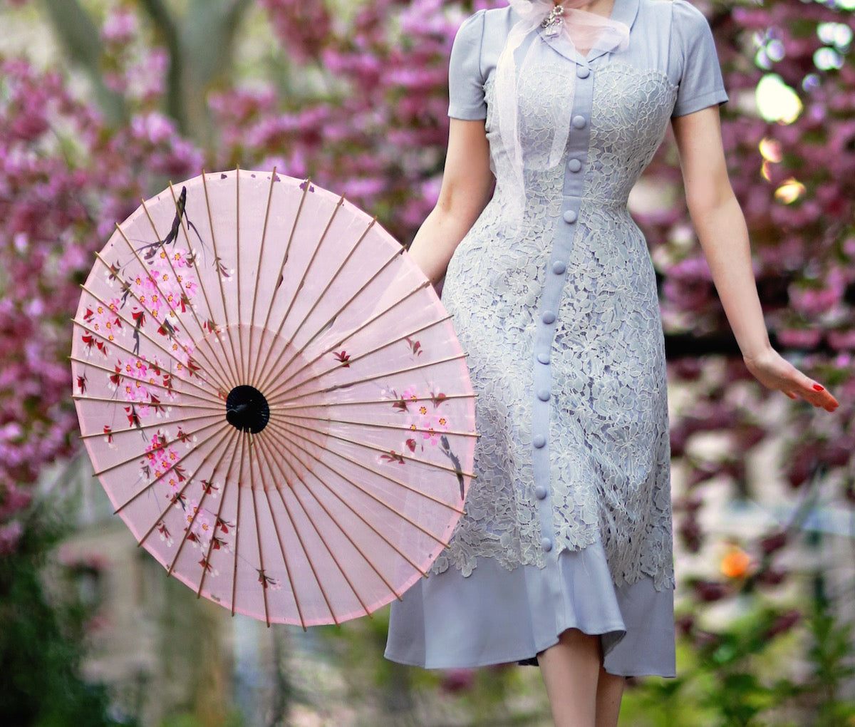 Vintage Inspired Grey Crepe Dress with Lace Overlay - Elegant Evening Wear for Weddings & Special Occasions