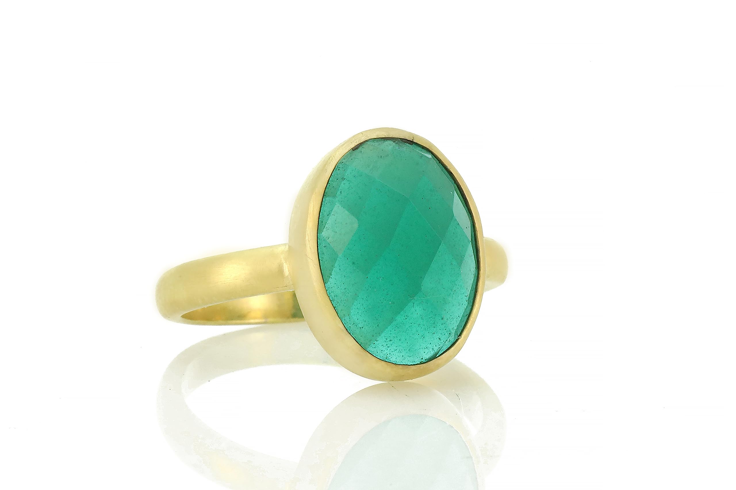 Elegant Green Onyx Gold Ring - Bezel Set Stackable Jewelry for Women - Perfect for Parties & Gifting