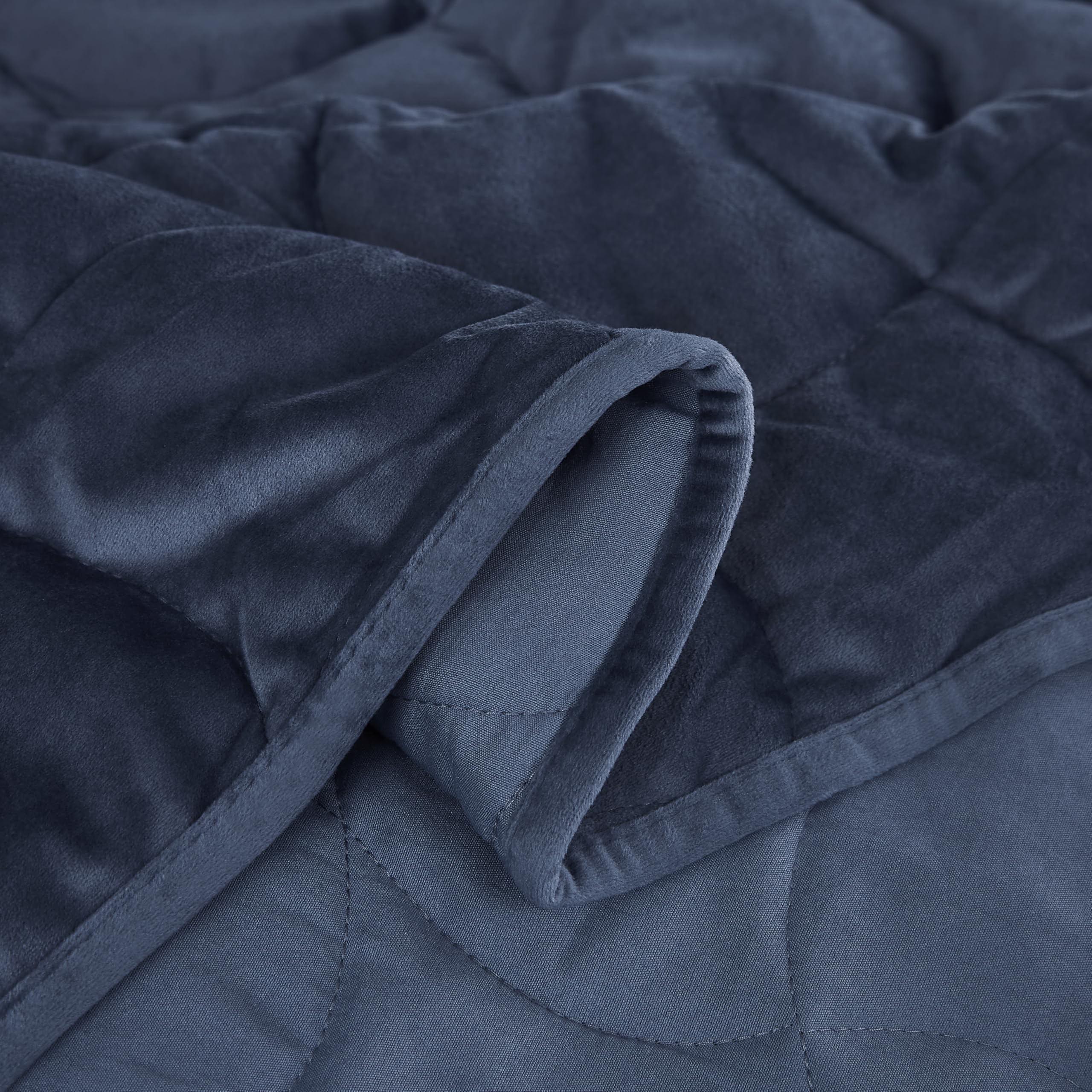 Luxury Blue Velvet Twin Size Quilt Bedding Set - Soft Cloud Cozy Warm Bedspread Coverlet with 1 Pillow Sham | All-Season Lightweight Crushed Comforter for Kids & Teens | Perfect for Bedrooms, Dorms, and Guest Rooms