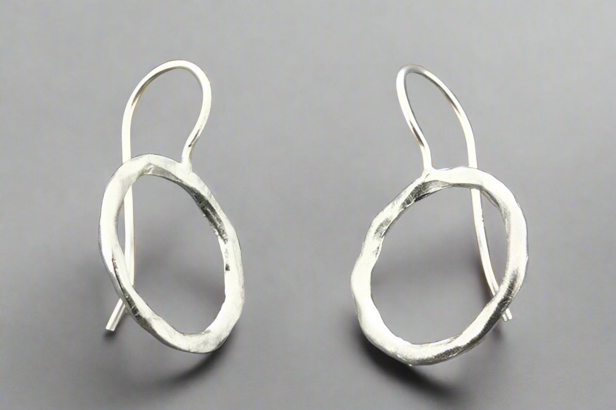 Sterling Silver Circle Earrings for Women - Elegant Hoop Earrings for Everyday Wear & Special Occasions