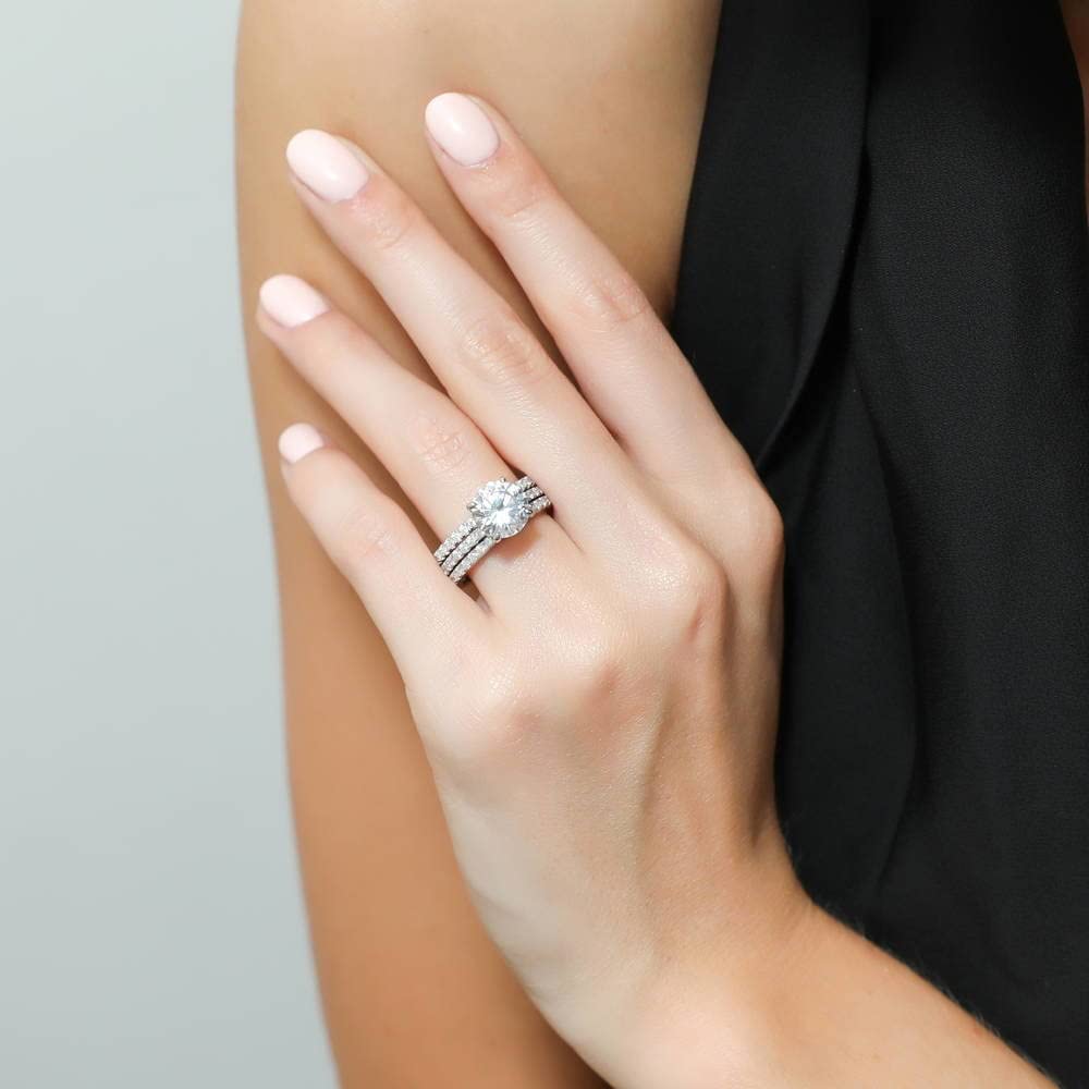 BERRICLE Sterling Silver Solitaire Wedding & Engagement Ring Set for Women - 2.7 Carat Round Cut Cubic Zirconia CZ with Hidden Halo, Rhodium Plated (Size 4-10) | Perfect for Proposals, Anniversaries & Special Occasions