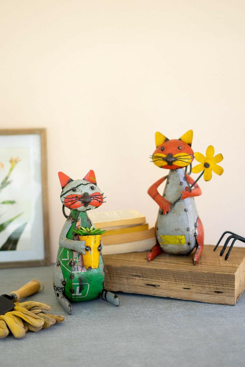 Set of 2 Decorative Iron Cat Planters with Flower Pots - Perfect for Indoor/Outdoor Home & Garden Decor (NTM1308)