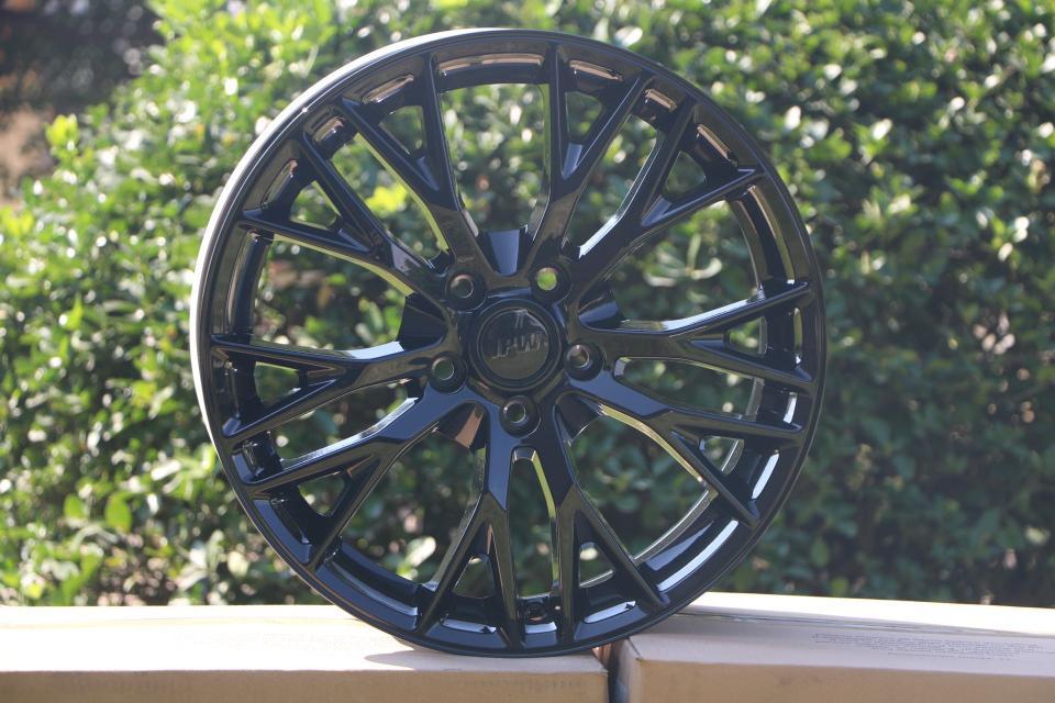 18/19/20 Inch Z06 Style Wheels for Chevy Corvette C6 & C7 - High Performance Alloy Rims for Racing & Street Driving