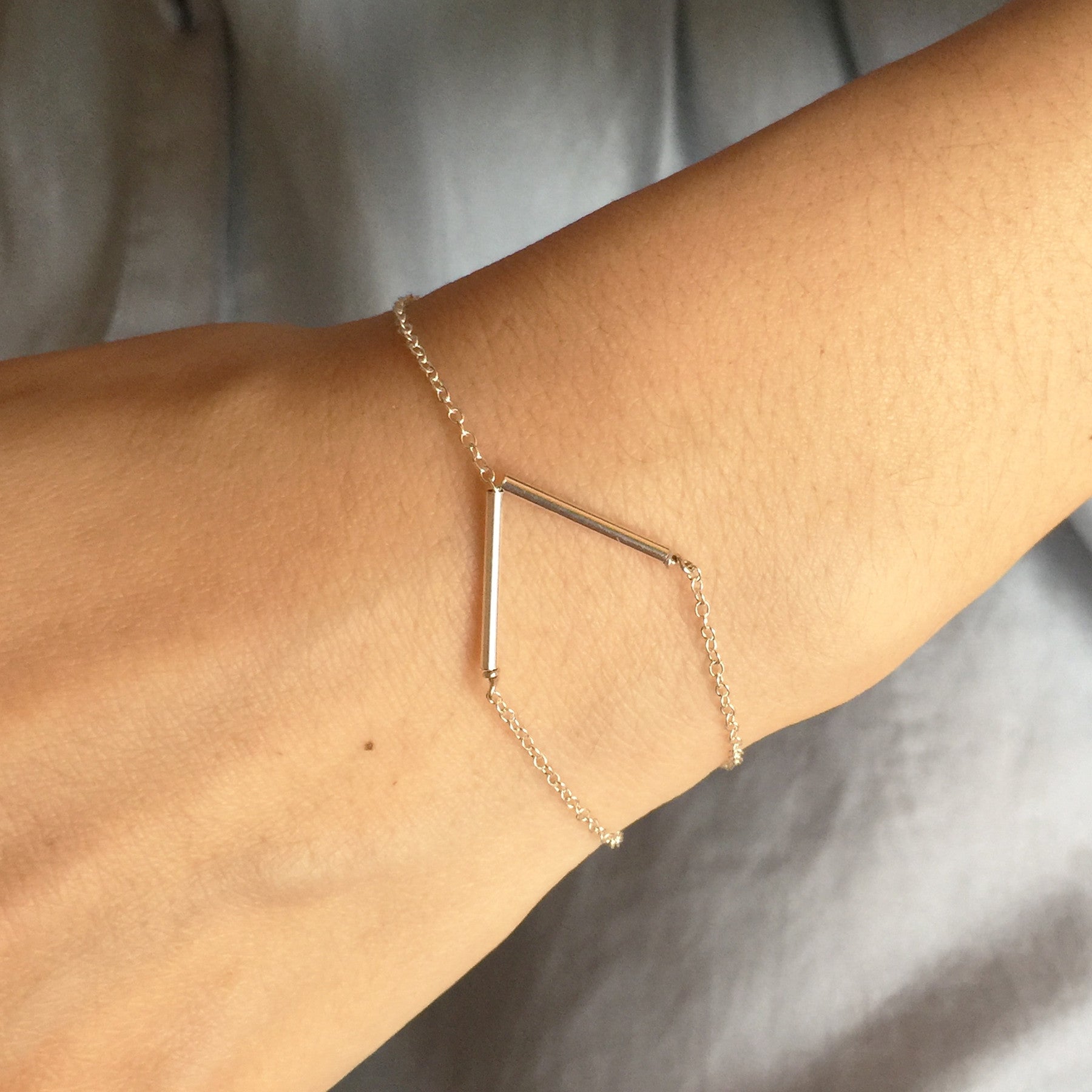 V Bracelet - Stylish and Elegant Jewelry for Women | Perfect for Everyday Wear, Parties & Gifts
