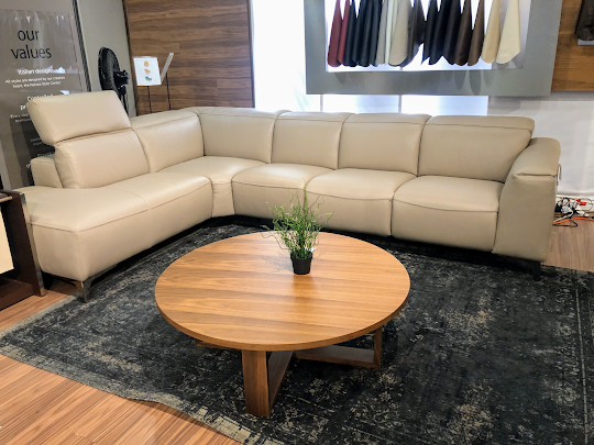 NATUZZI Editions C074 Trionfo Triple Motion Recliner Sectional Sofa - 3-Seater Power Reclining Living Room Couch with Adjustable Headrest & Lumbar Support | Perfect for Home Theater, Family Room & Lounge Relaxation