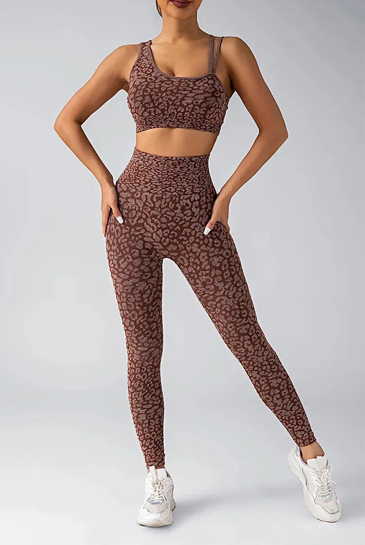 **Women's Yoga Set - Seamless Leggings & Sports Bra - Gym Workout Running Fitness Clothes - Perfect for Yoga, Pilates, and Active Lifestyle**