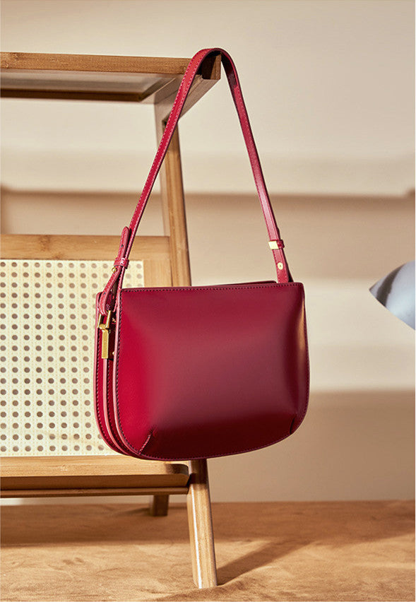 Compact Everyday Shoulder Bag for Women - Lightweight Crossbody Purse with Adjustable Strap, Perfect for Work, Travel & Shopping | Fashionable & Functional Accessory