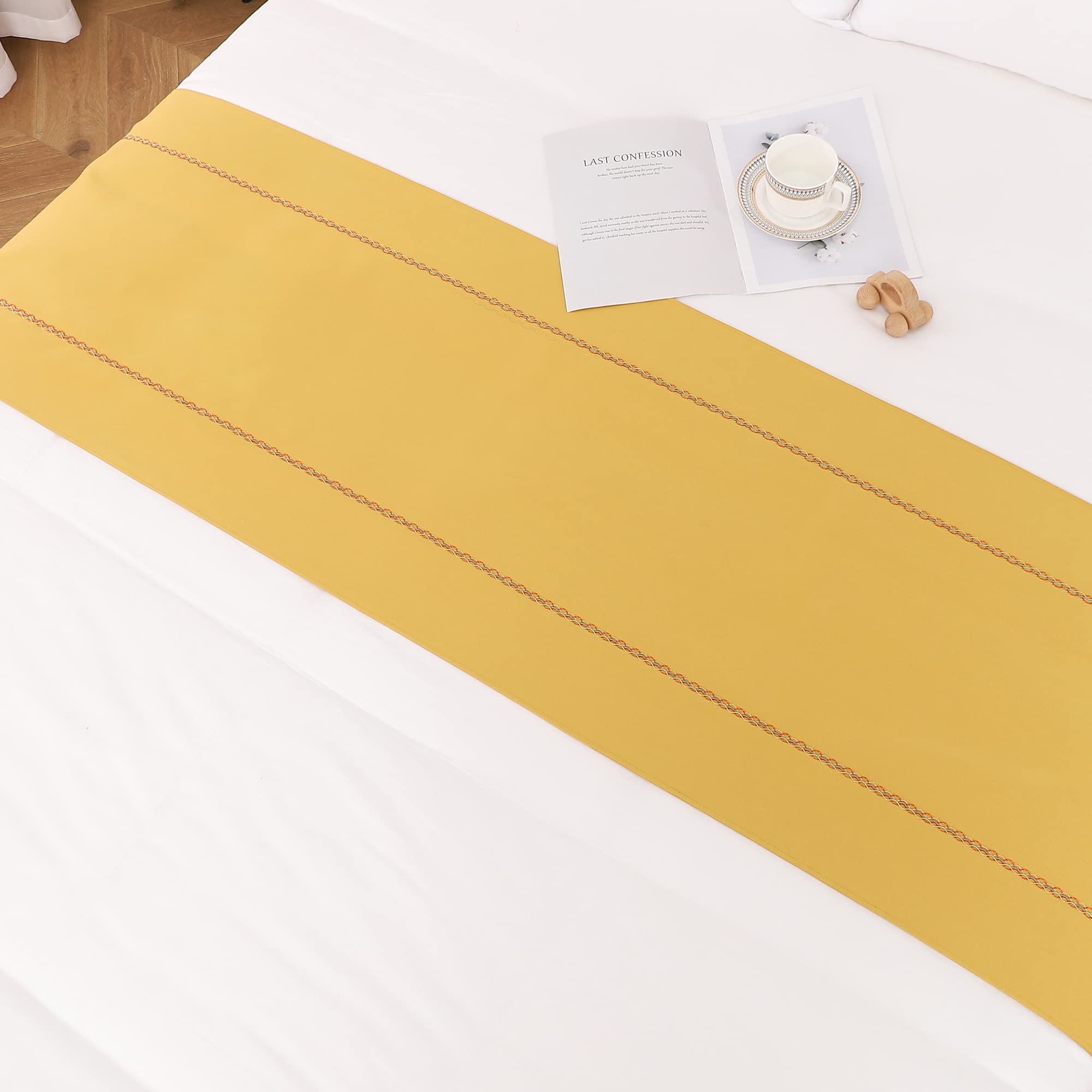 Gold Bed Runner 260x50cm - Luxury King Size Bed Throw for Foot of Bed, Elegant Bedding Scarf for Bedroom, Hotel & Wedding Decor - Perfect for Master Bedrooms, Guest Rooms & Special Occasions