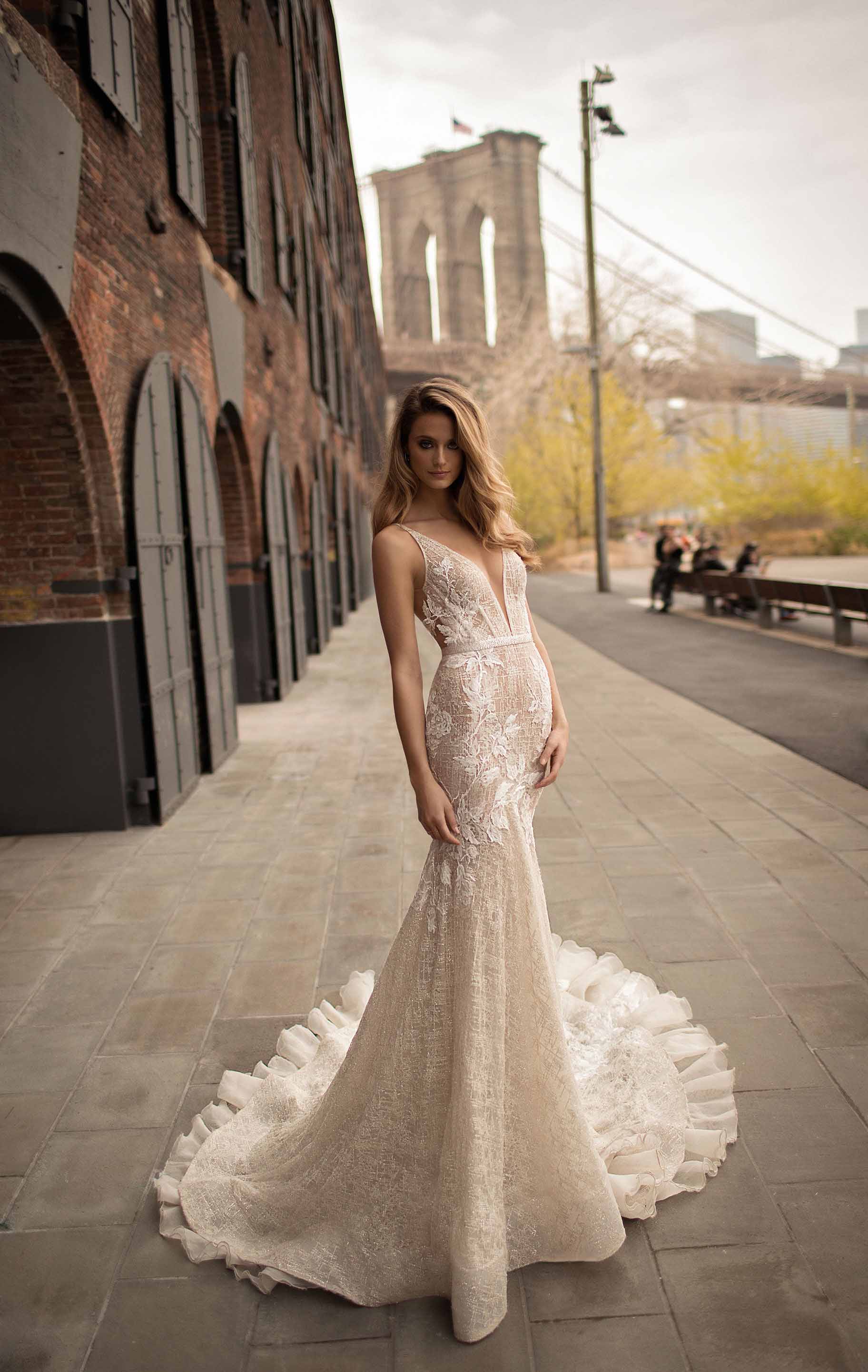 Berta 18 14 Size 6 Women's Dress - Elegant Cocktail Party & Wedding Guest Dress for Special Occasions
