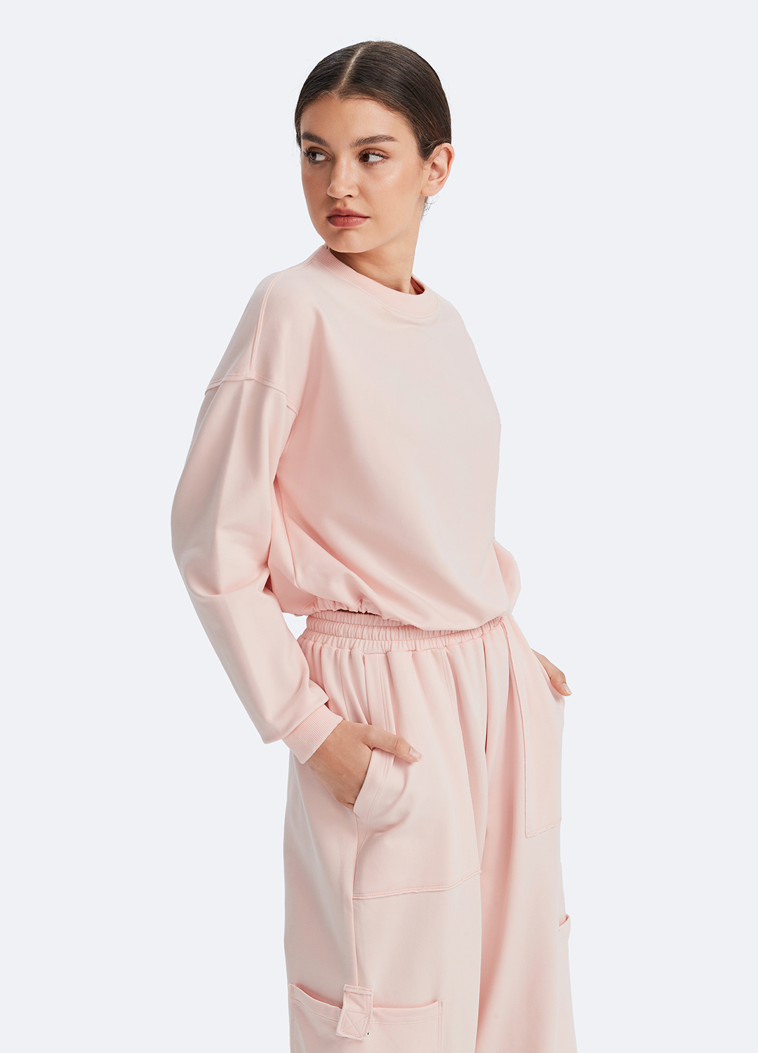Stylish Cropped Sweatshirt with Adjustable Drawstring Hood | Women's Casual Pullover for Streetwear & Loungewear | Perfect for Gym, Yoga & Everyday Wear
