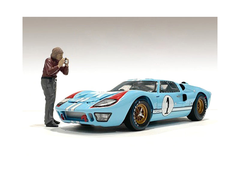American Diorama 1/18 Scale Race Day 1 Figurine II - Realistic Pit Crew & Driver Figures for Model Car Displays & Dioramas