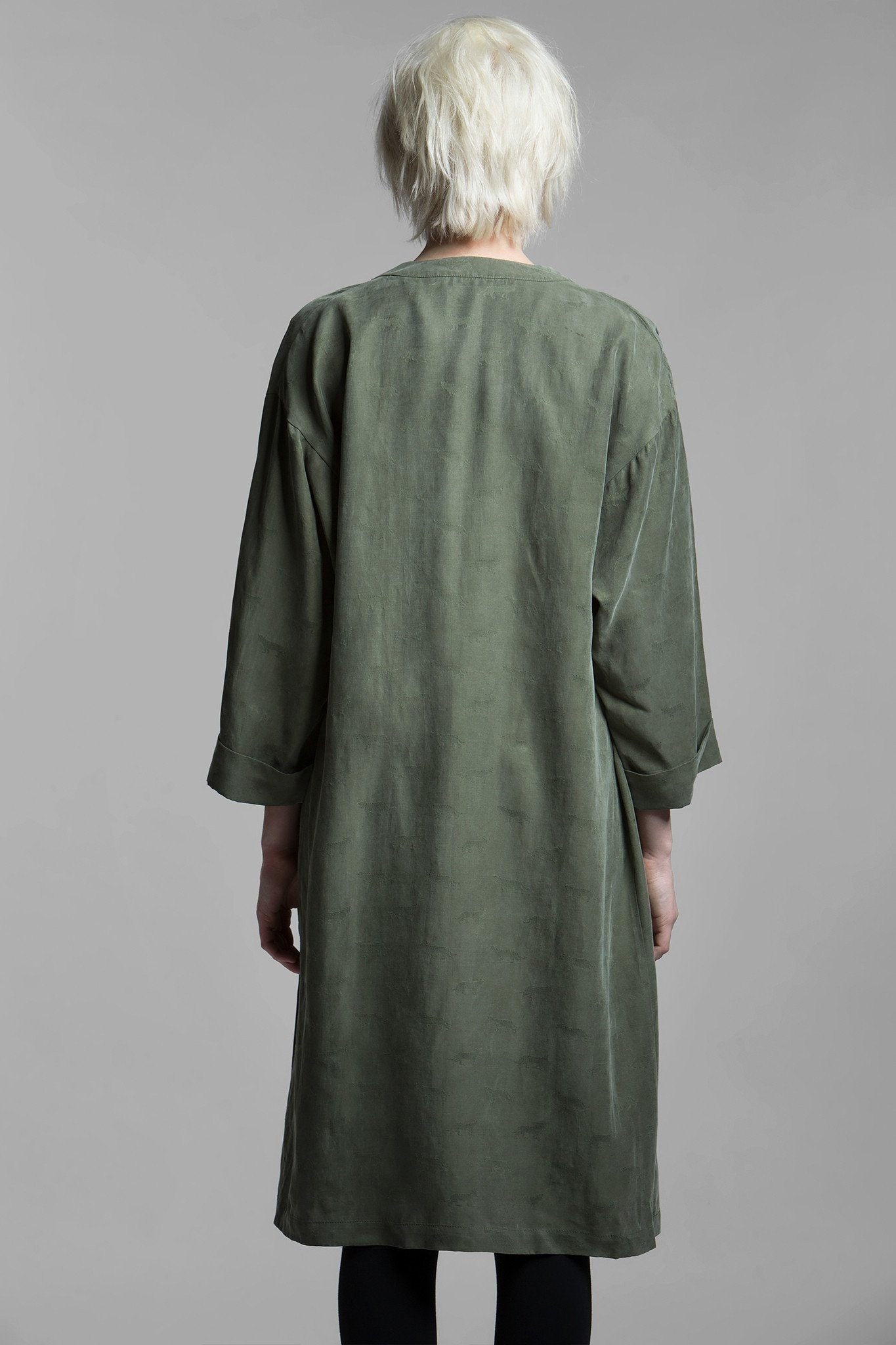 Aio Kimono II - Japanese Traditional Kimono Robe for Women & Men - Elegant Loungewear for Home, Spa, and Yoga