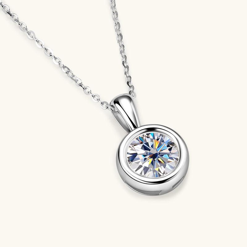 Sparkling Moissanite Bezel Pendant Necklace for Women - Elegant 925 Sterling Silver Jewelry Gift for Anniversary, Valentine's Day & Special Occasions