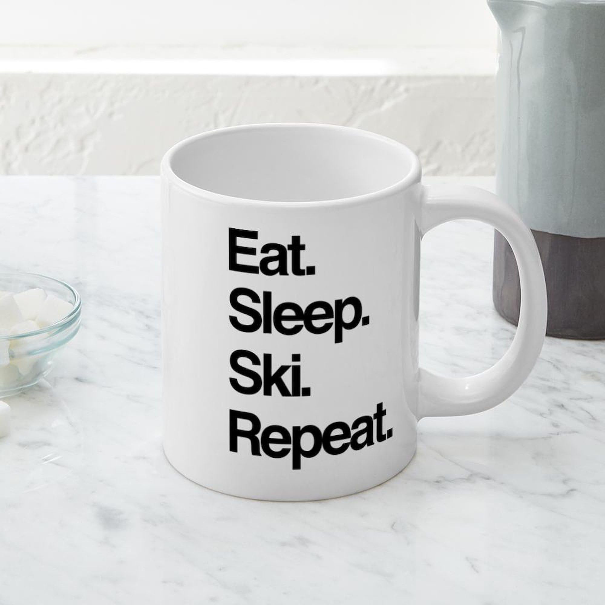Eat Sleep Ski 20 oz Ceramic Coffee Mug - Large Insulated Tea Cup for Hot & Cold Drinks - Perfect for Ski Trips, Winter Vacations & Coffee Lovers