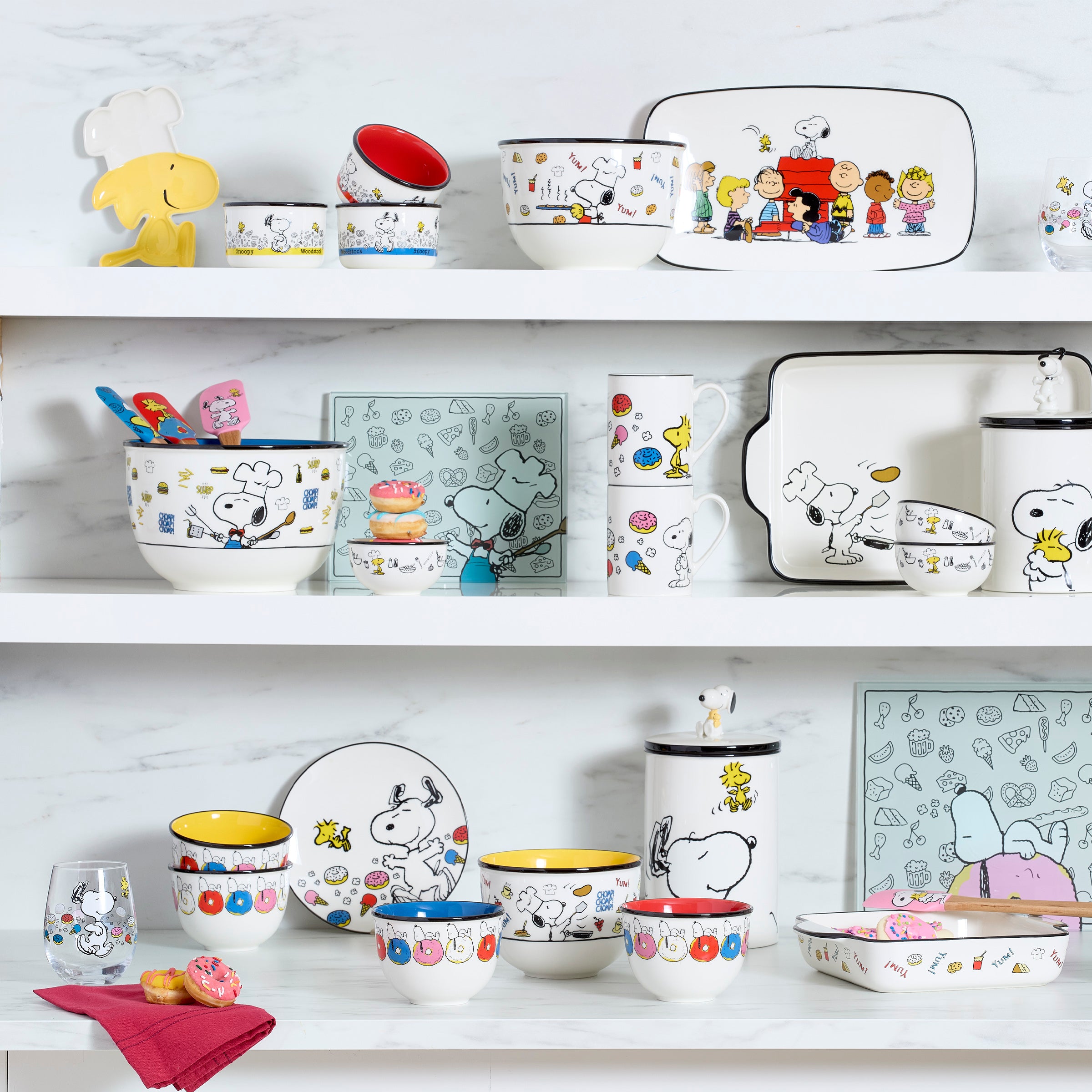 Chef Snoopy Ceramic Spoon Rest - Cute Cartoon Dog Kitchen Utensil Holder for Cooking, Baking - Perfect for Stovetop, Countertop, and Dining Table Use