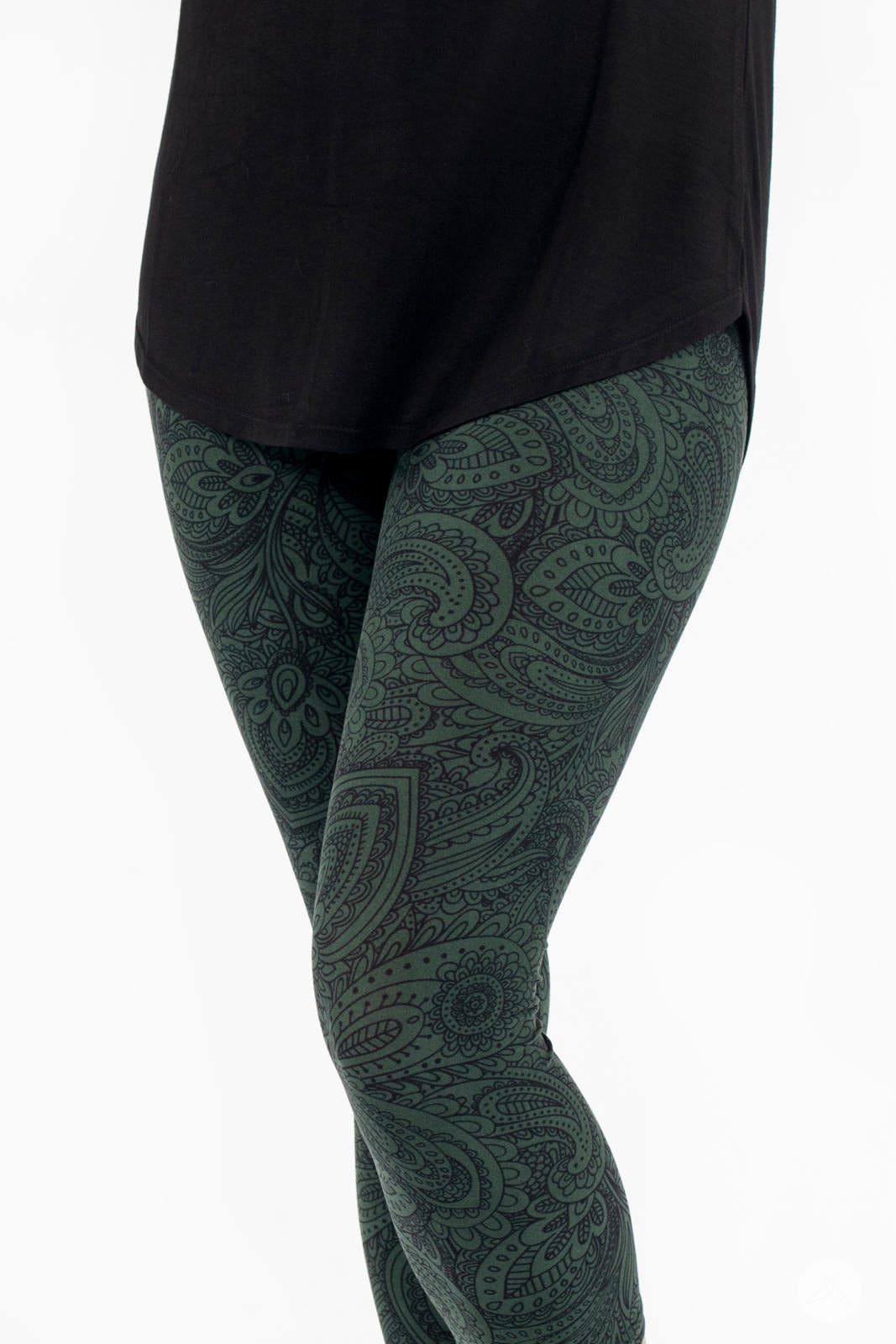Stylish Paisley Print Cropped Tops for Women - Trendy Summer Casual & Boho Outfit Essential