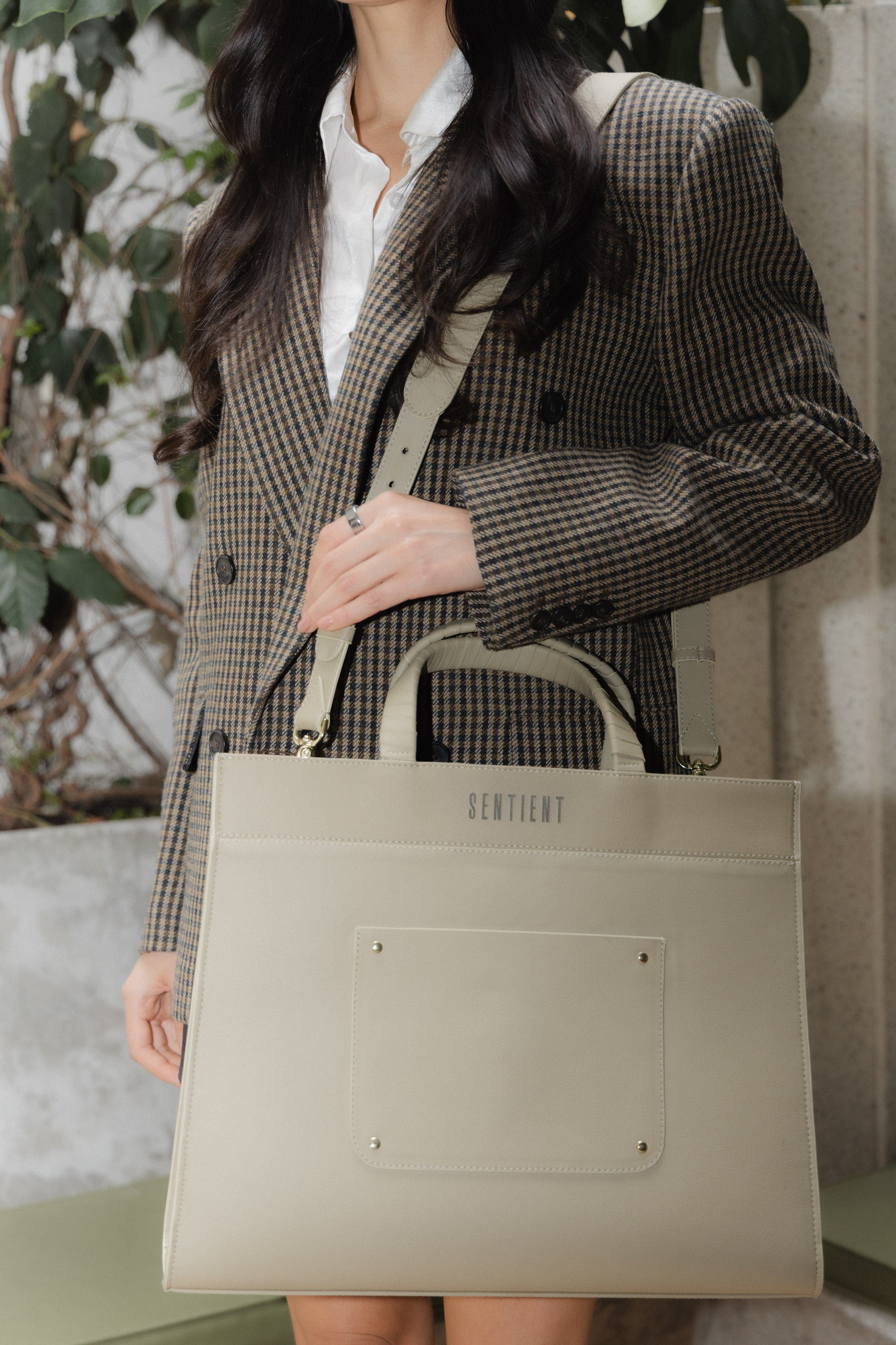 Panthera Maxi Vegan Cactus Leather Handbag for Women | Sustainable Beige Tote Bag | Perfect for Work, Travel & Everyday Use