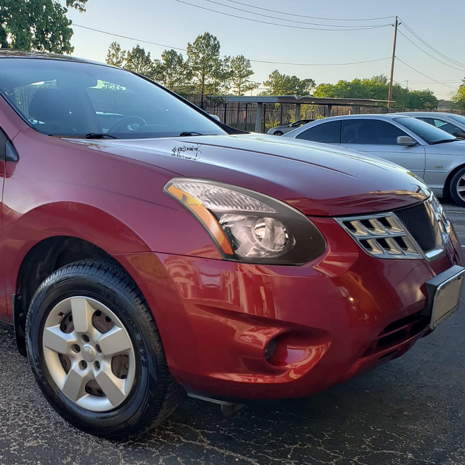 Spec-D Tuning Black Headlights for 2008-2013 Nissan Rogue - Pair LED Headlight Assembly (Left + Right) - Upgrade Your Ride with Stylish Nighttime Visibility