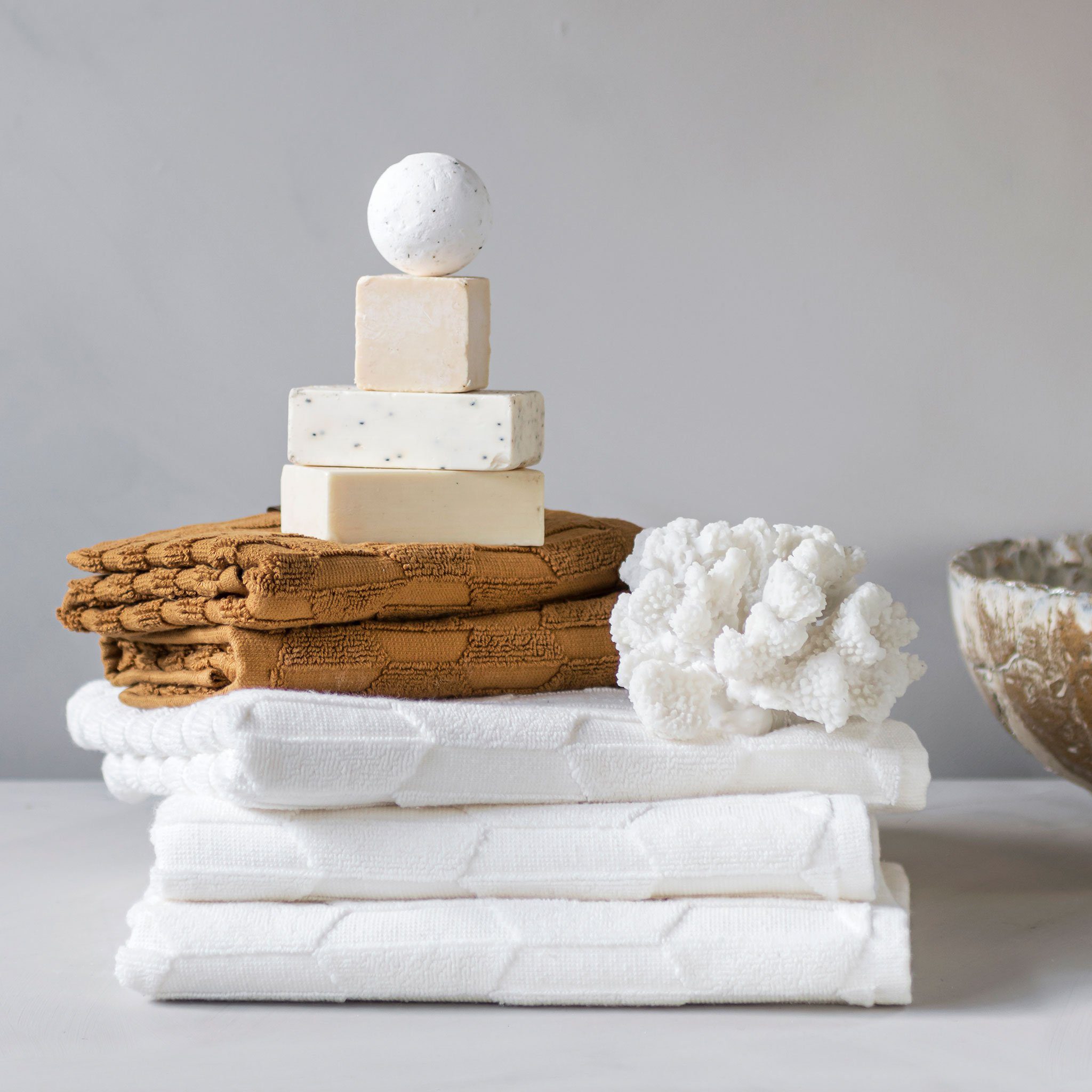 METTE DITMER Organic Cotton Geo Hand Towel Set - 2 Pack, 35x55cm, Off White - Soft Bath & Kitchen Towels for Spa, Gym & Guest Bathrooms