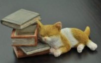 Adorable Fairy Garden Sleeping Kitten with Mini Books - Perfect for Fairy Garden Decor, Miniature Scenes & DIY Craft Projects