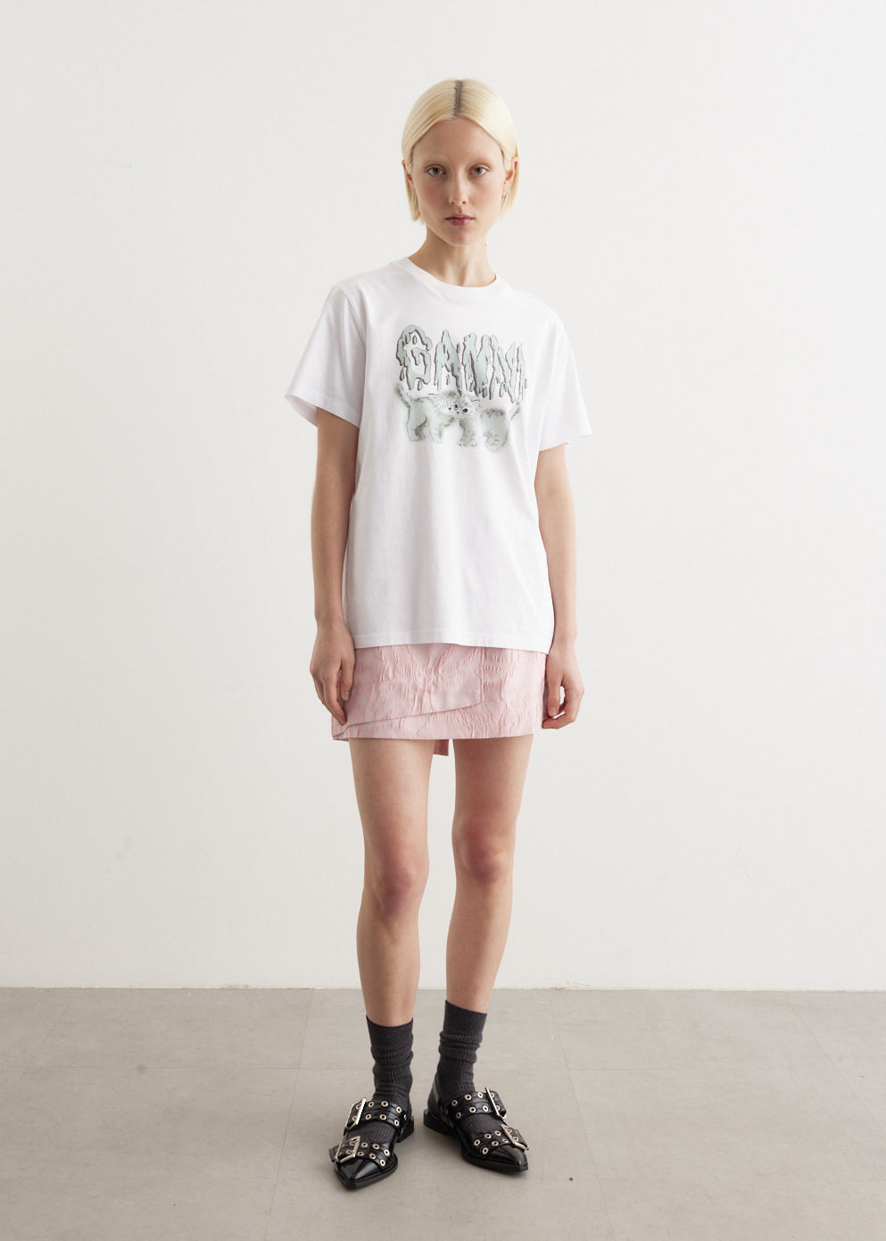 Comfy Basic Jersey Love Cats Relaxed T-Shirt for Women - Soft Cotton Casual Tee for Cat Lovers, Perfect for Lounging, Weekend Outfits & Gifts