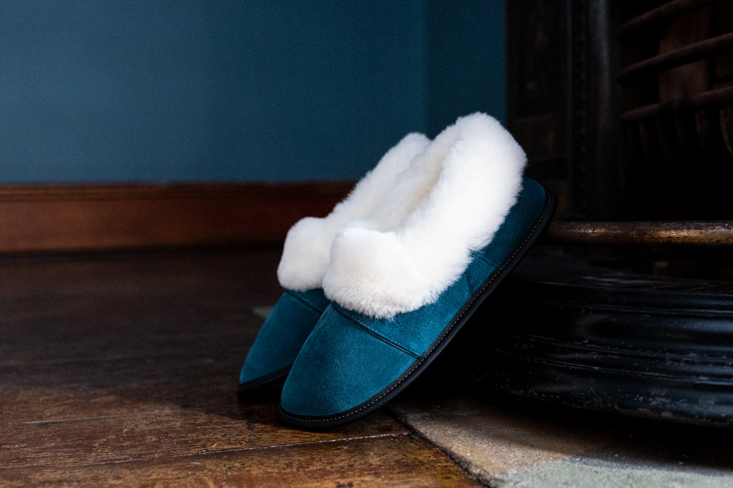 Cozy Women's Low Cut Sheepskin Slippers - Soft Indoor/Outdoor House Shoes for Winter Comfort & Warmth - Perfect for Home, Lounge & Relaxation