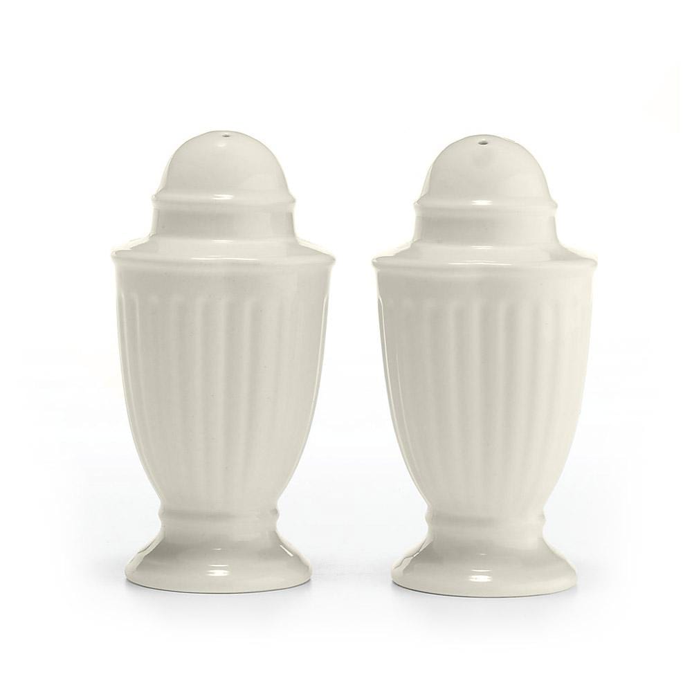 Italian Countryside® Premium Salt and Pepper Shaker Set - Elegant Glass & Wood Design for Kitchen, Dining Table, and Gift Giving