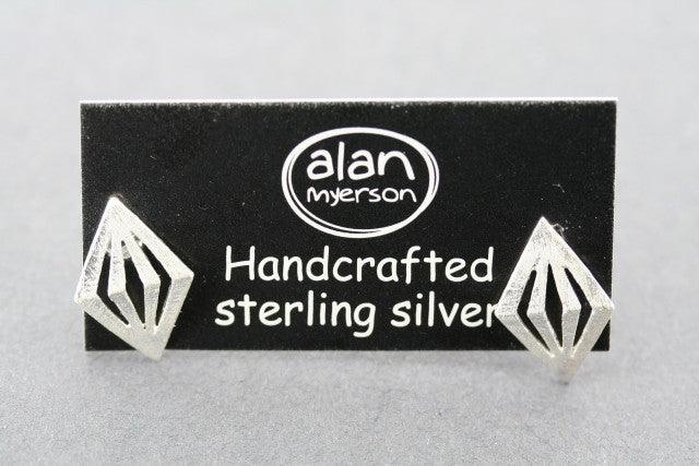 14K Gold Cutout Diamond Stud Earrings for Women - Elegant & Dainty Jewelry for Everyday Wear, Parties & Special Occasions