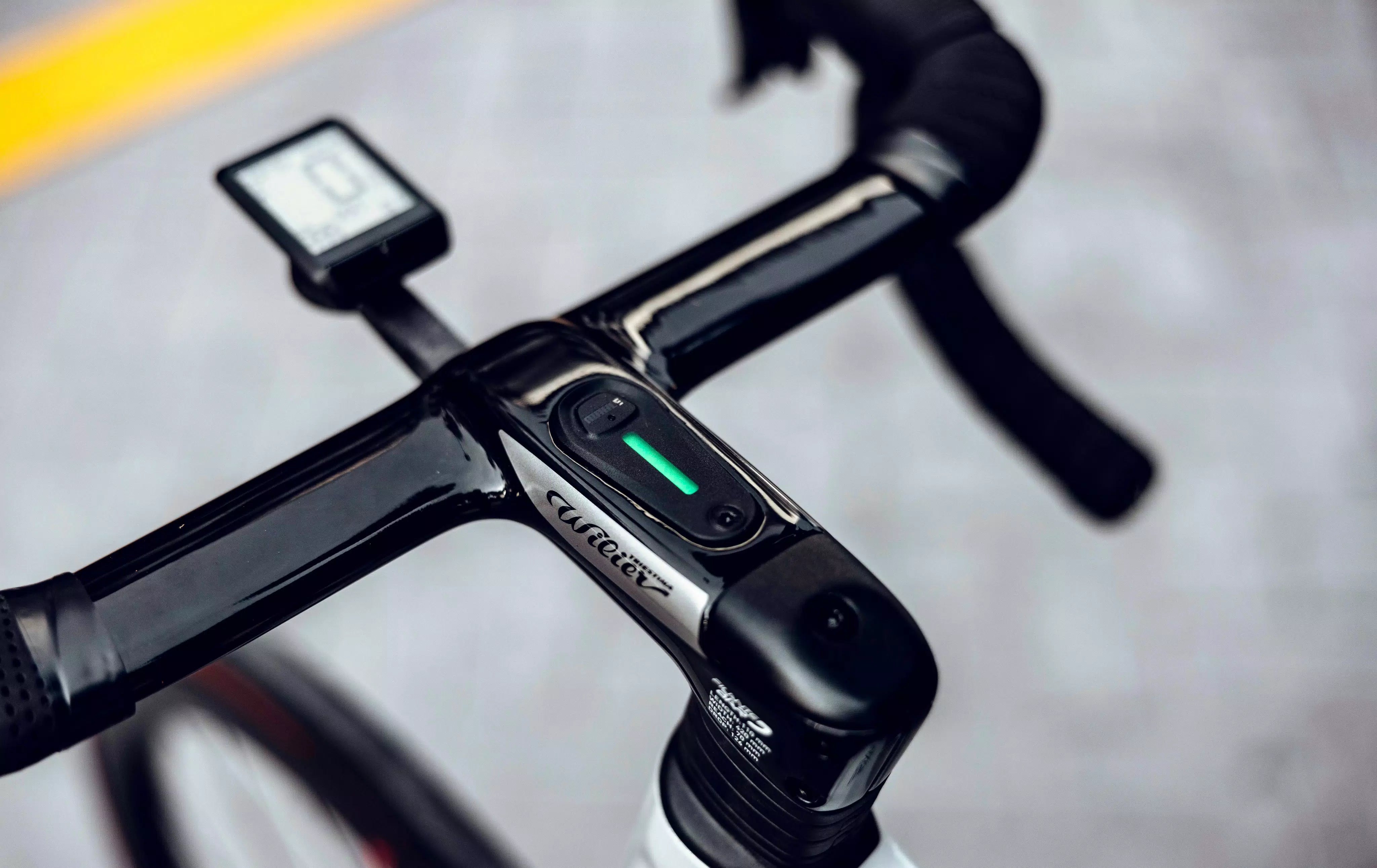 Wilier Filante Hybrid E-Bike - Shimano Ultegra Di2 22-Speed, Carbon Wheels - Perfect for Commuting & Road Cycling