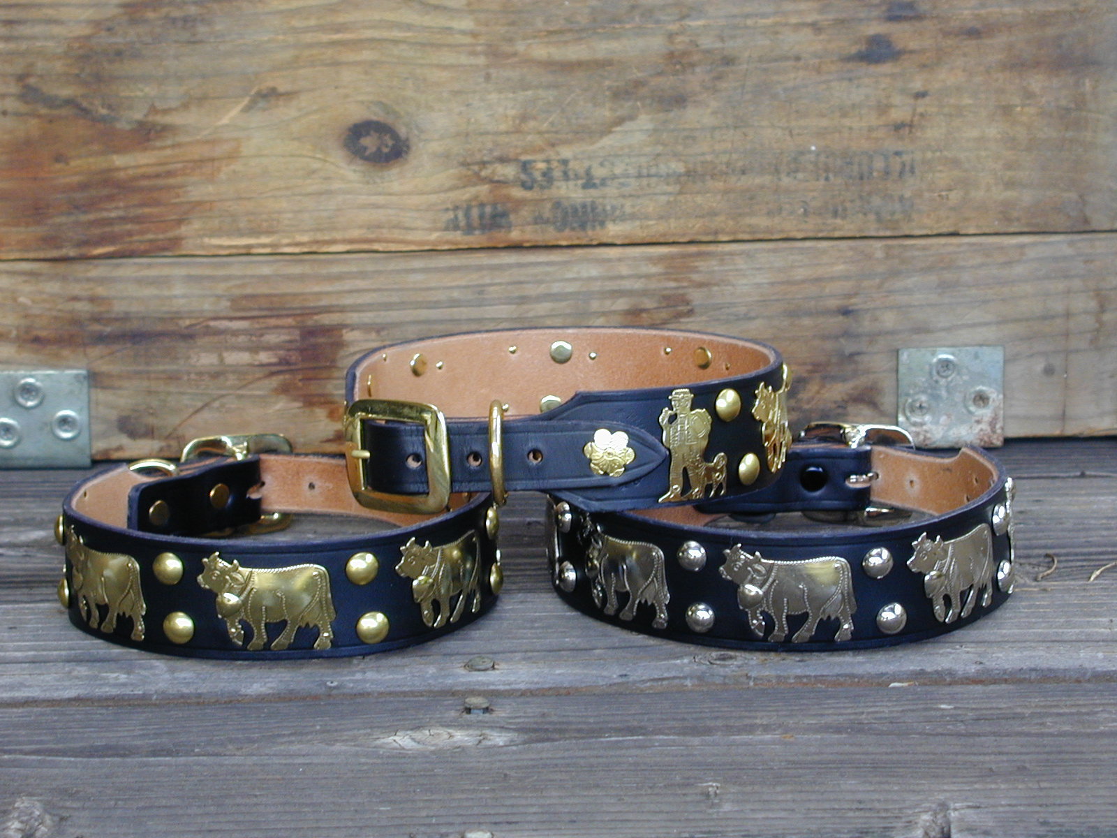 1 3/4 Inch Large Traditional Swiss Dog Collar - Premium Leather Pet Collar for Medium to Large Dogs | Durable & Stylish for Daily Walks, Training & Outdoor Adventures