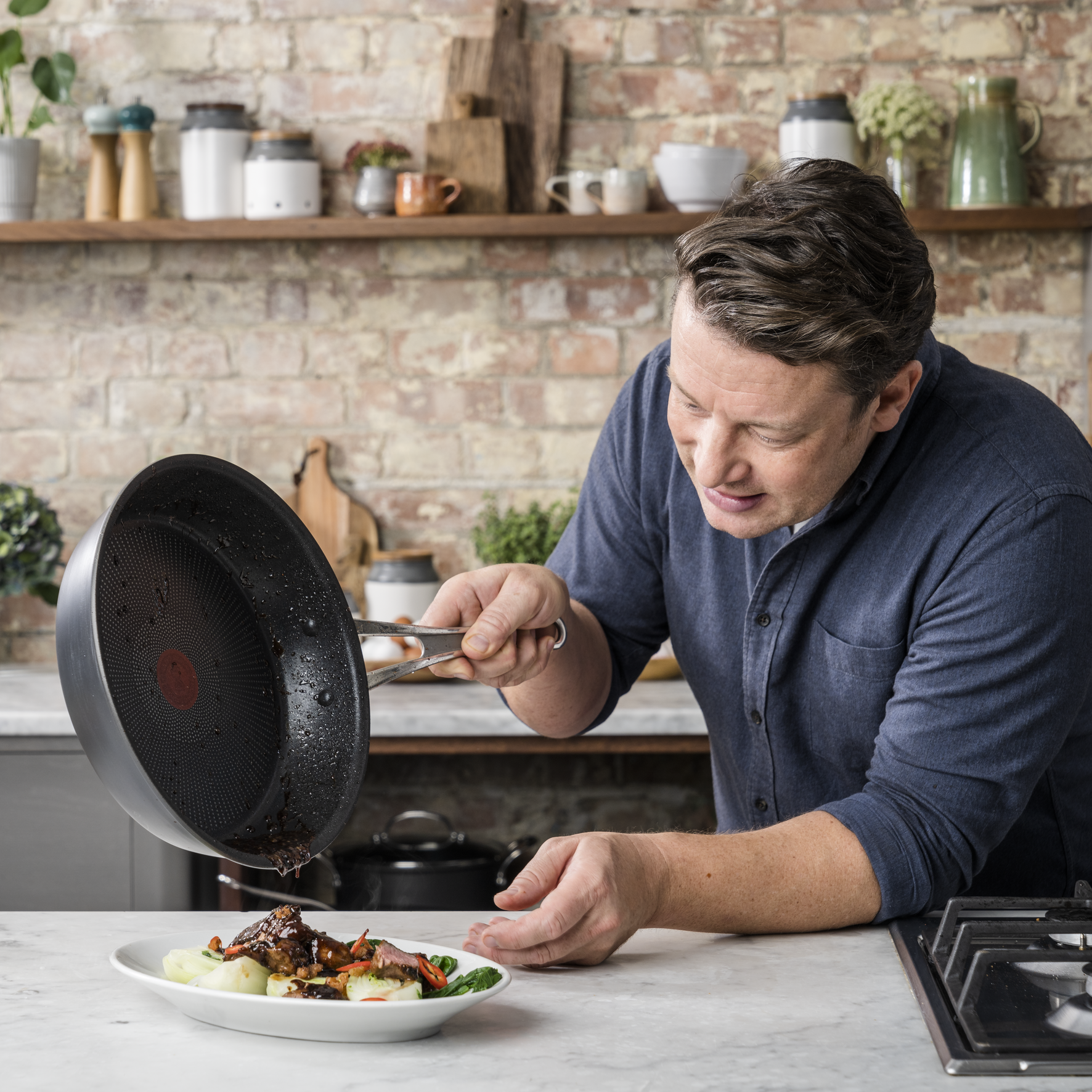 Jamie Oliver by Tefal 30cm Non-Stick Induction Fry Pan - Hard Anodized Classic Cookware for Sauteing, Frying & Stir-Frying | Perfect for Gas, Electric & Induction Stovetops