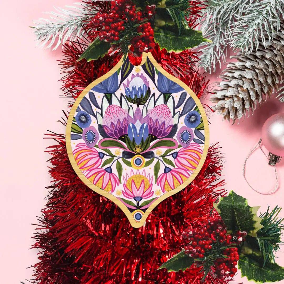 Protea Magnifica Christmas Bauble - Handmade Floral Ornament for Holiday Tree Decor, Festive Home & Gift Giving