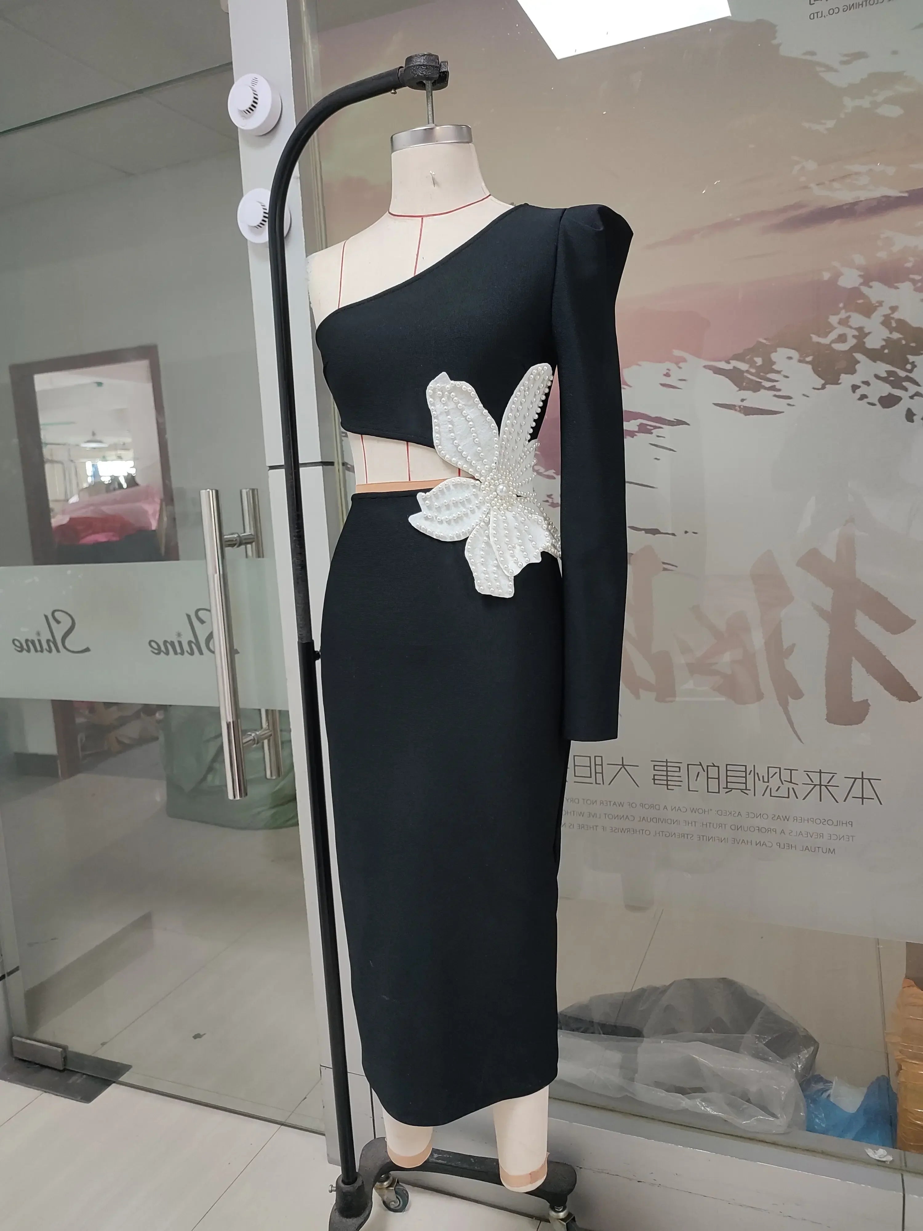 2023 Sexy One Shoulder Long Sleeve Bandage Midi Dress for Women - Floral Lace Hollow Out Bodycon Party Dress for Evening, Club, Date Night & Special Occasions