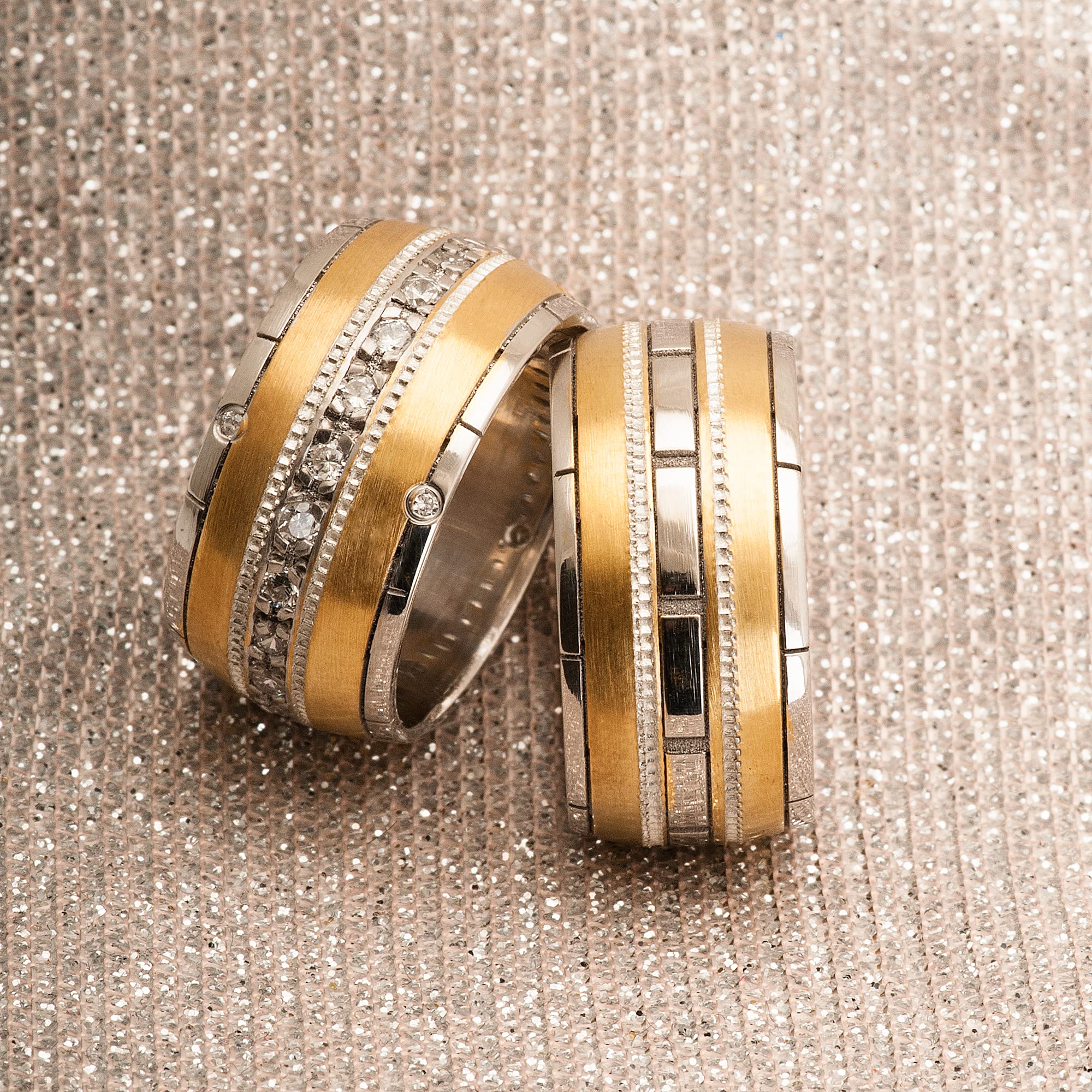 14K Gold Plated Matching Wedding Ring Set for Couples - Personalized His & Hers Wedding Bands in Silver - Perfect for Engagement, Anniversary & Romantic Gifts
