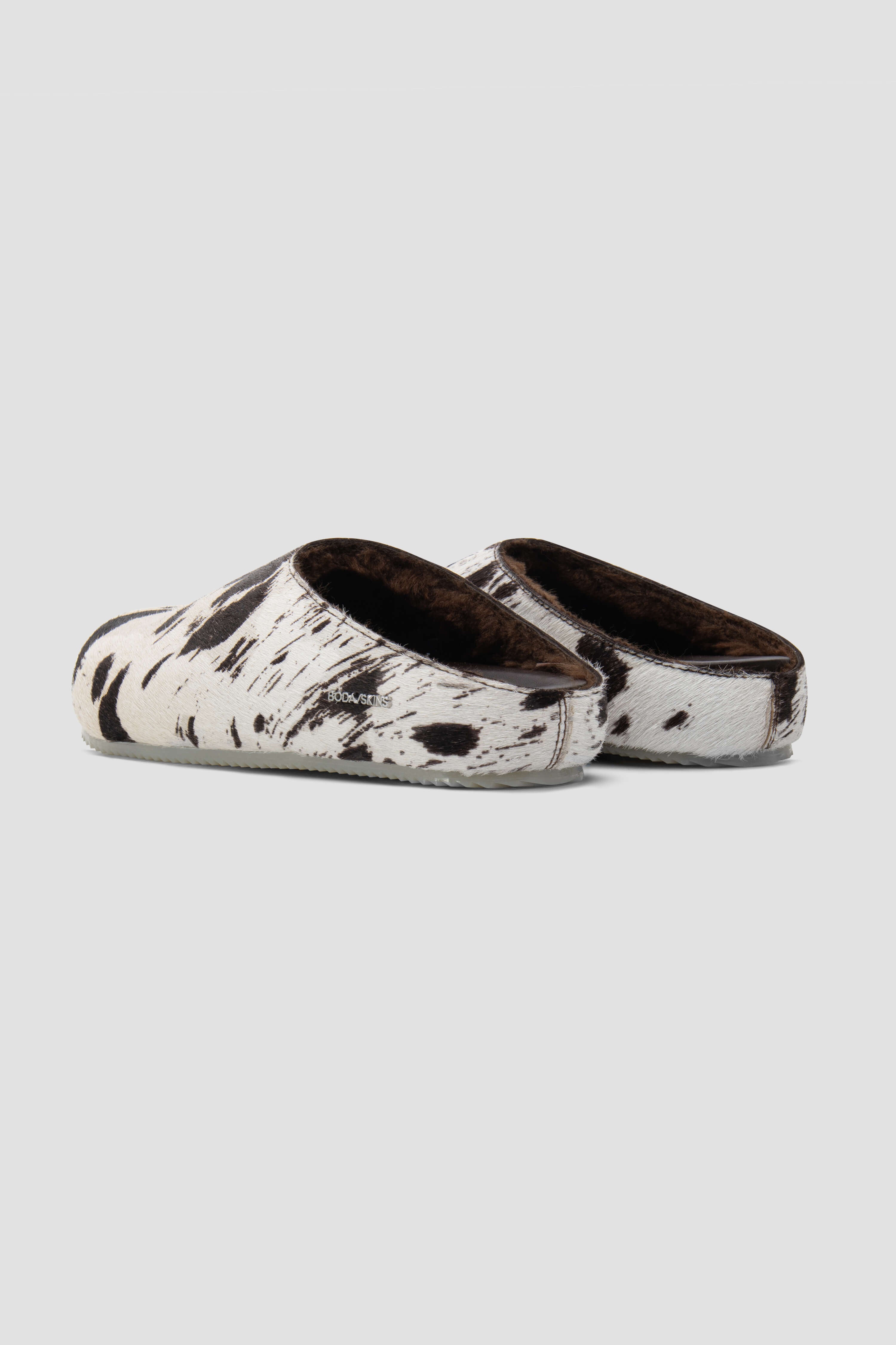 Luxury Cowhide Shearling Mules for Women - Soft & Warm Winter House Slippers - Cozy Indoor/Outdoor Slides for Home, Office & Travel