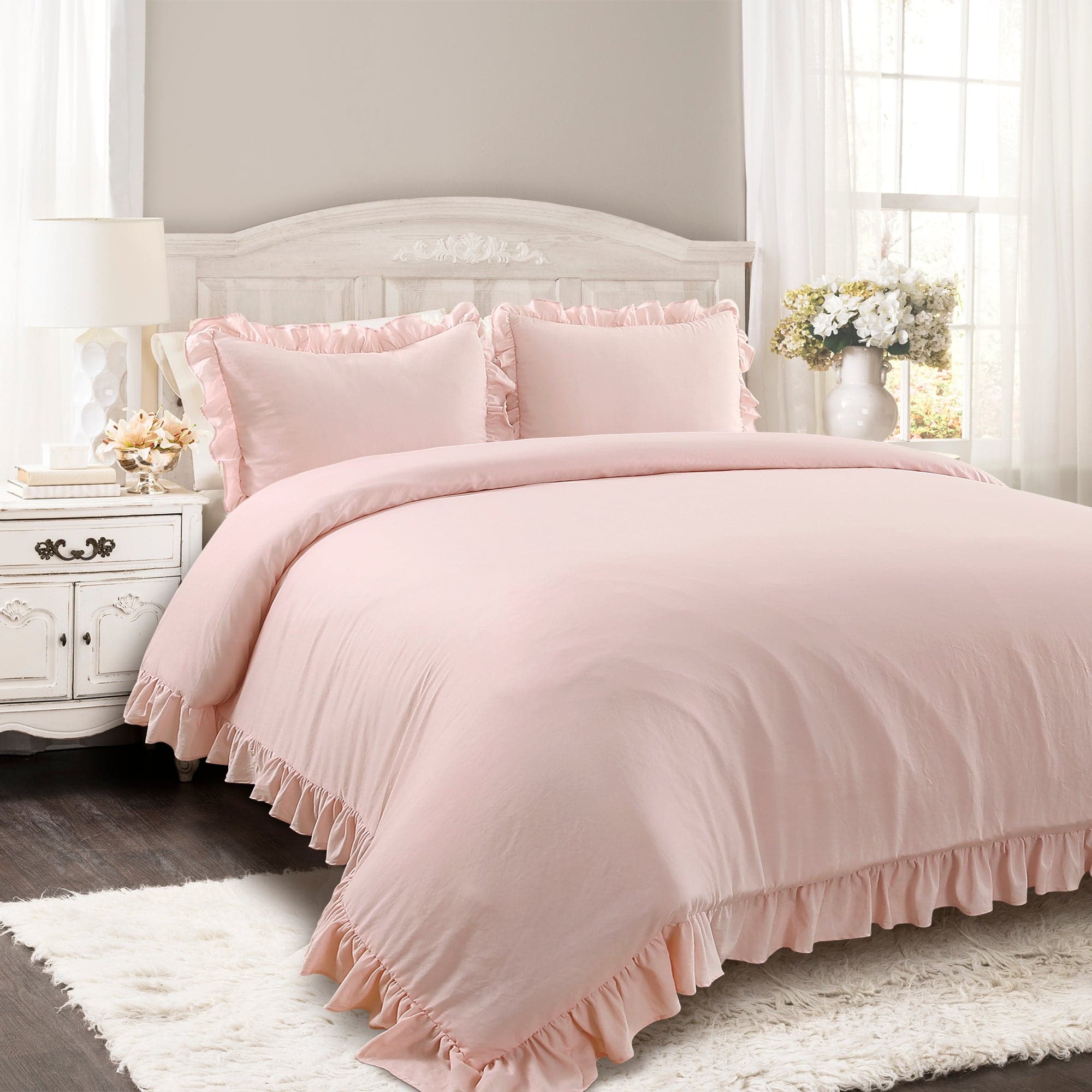 Reyna 3-Piece Comforter Set - Soft & Luxurious Bedding for Queen/King Size Beds - Perfect for Master Bedrooms, Guest Rooms & Cozy Home Decor