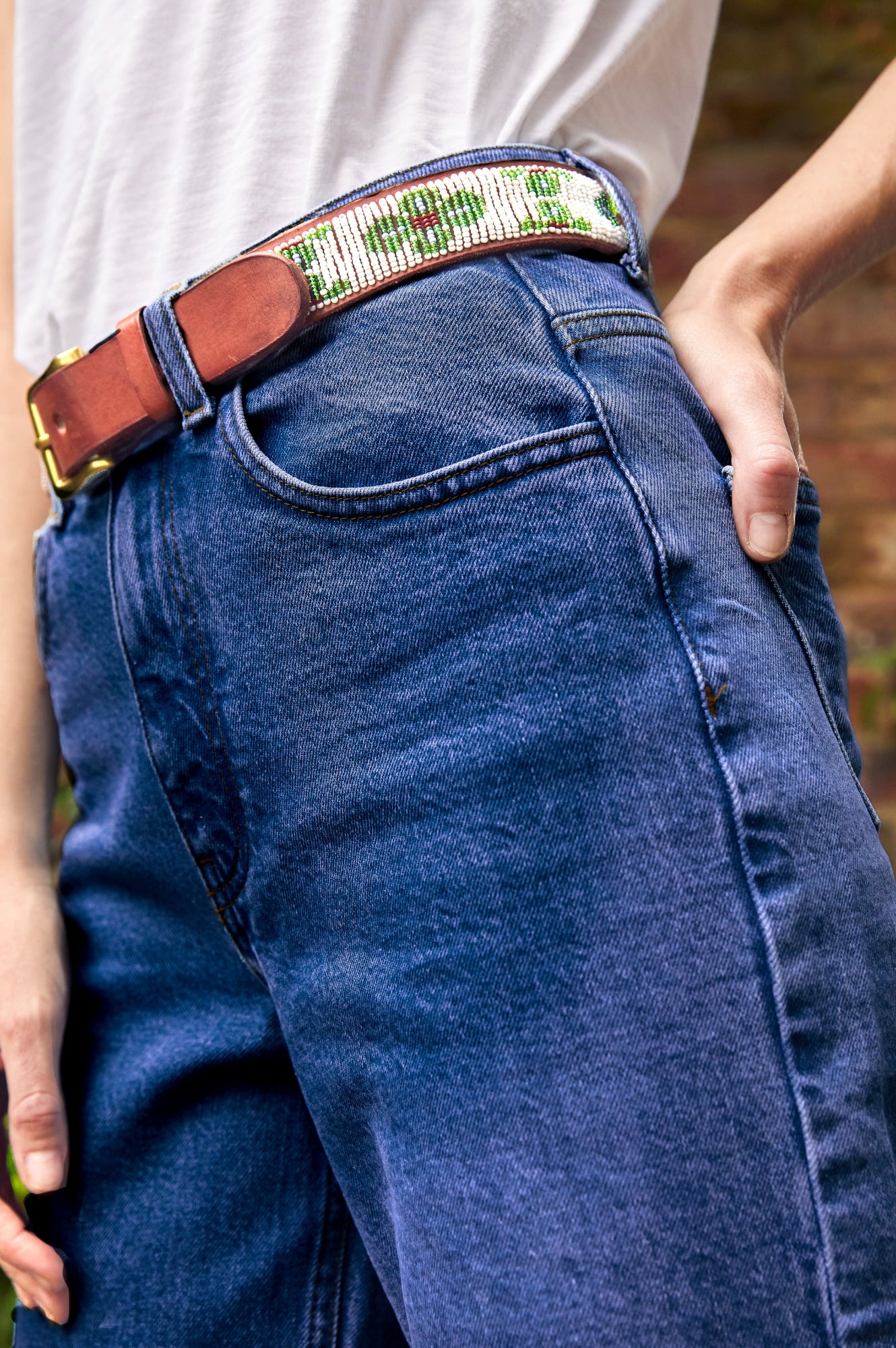 Stylish Denim Wide Leg Crop Jeans for Women - High Waisted Distressed Wash | Perfect for Casual Outfits & Streetwear Fashion