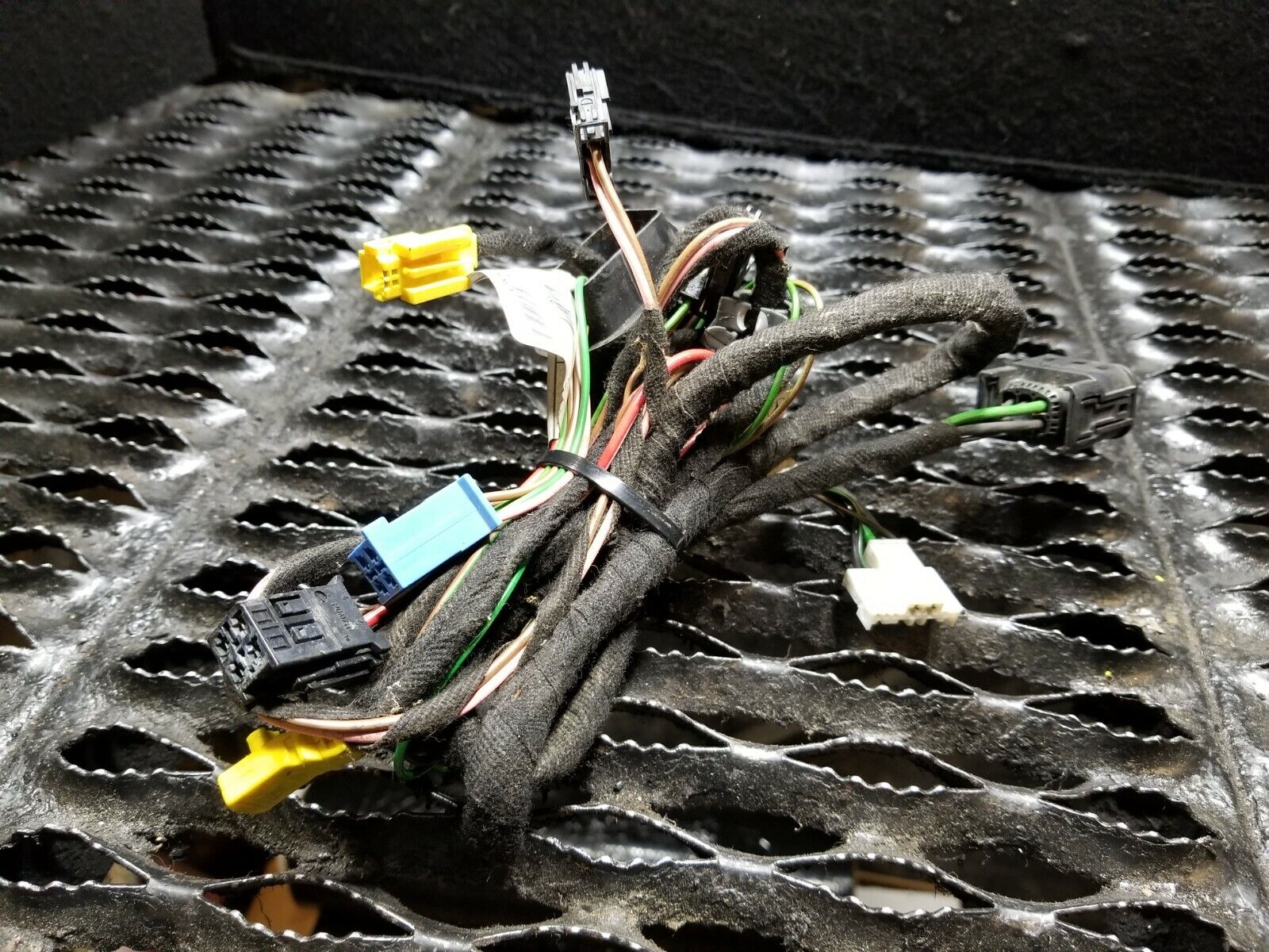 03 04 05 06 Mercedes C230 W203 Coupe Left Driver Side Door Wire Harness OEM - Replacement for Power Windows & Lock Controls