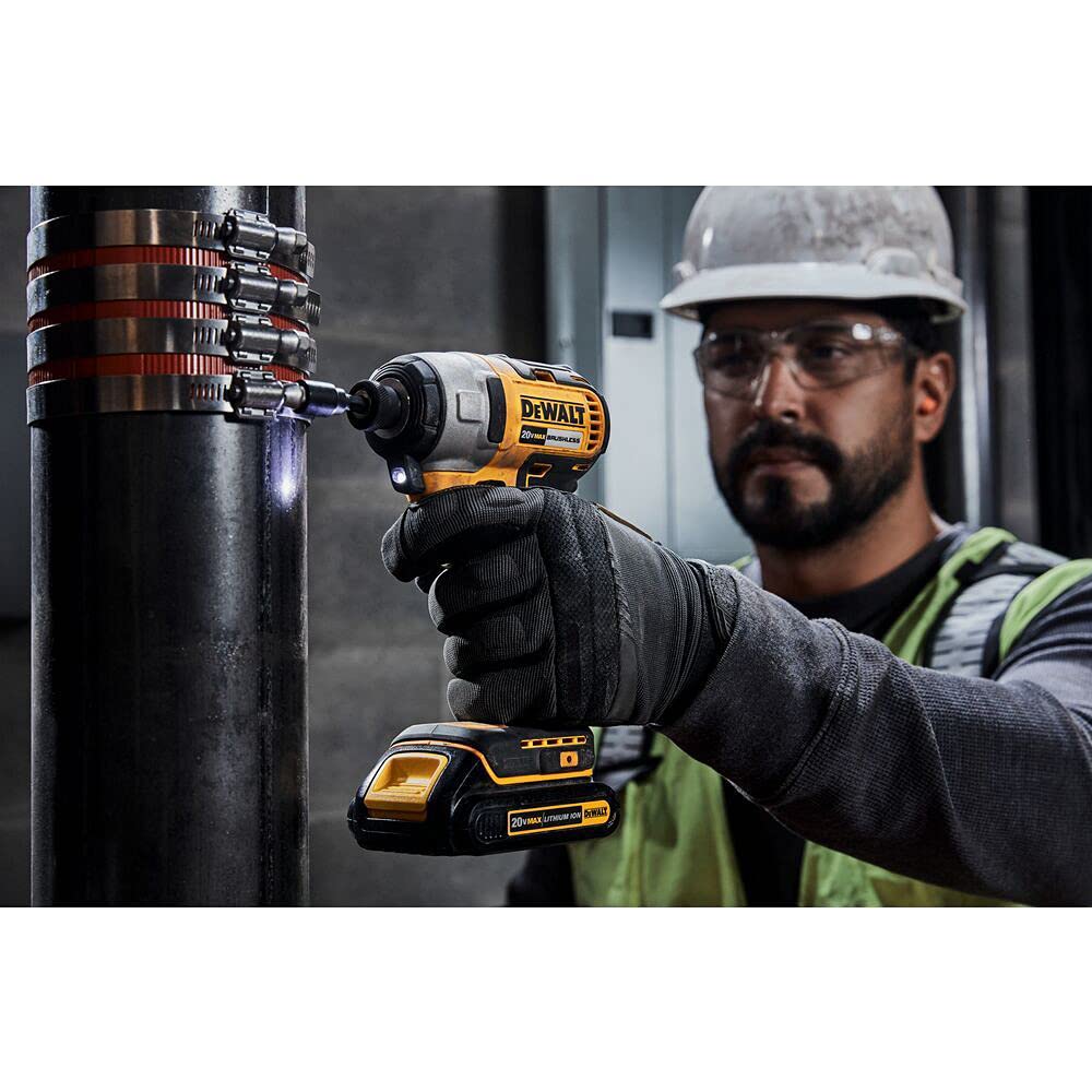 DEWALT 20V MAX Brushless Cordless Impact Driver Kit with 1/4