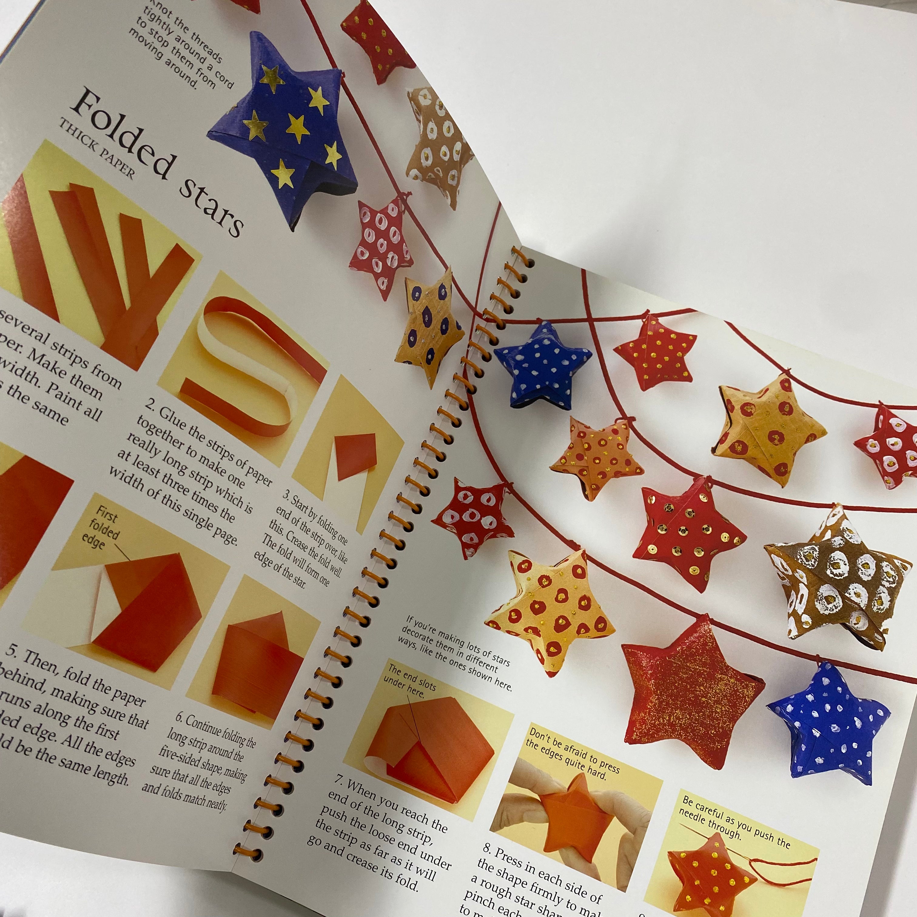 Big Book of Papercraft - 500+ Creative Paper Crafting Projects for Adults & Kids - DIY Origami, Scrapbooking, Card Making - Perfect for Home Decor, Gifts & Party Activities