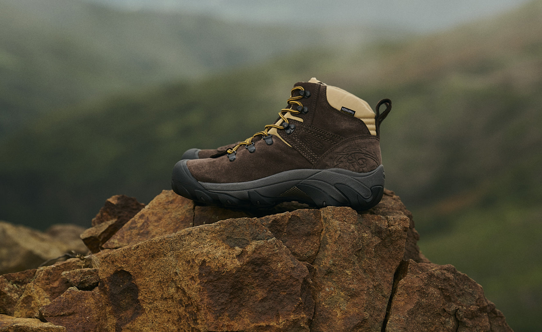 Men's Waterproof Hiking Boots - Pyrenees Outdoor Trekking Shoes by Mountain Research | Durable Brown Leather for Mountain Climbing & Trail Walking